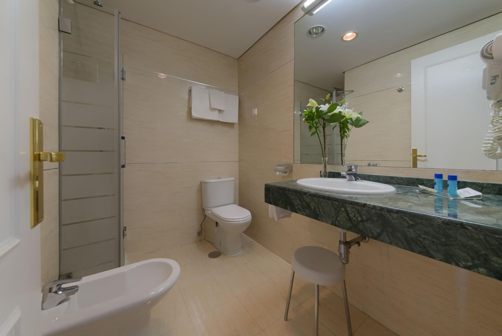 Hotel Puertobahia & SPA