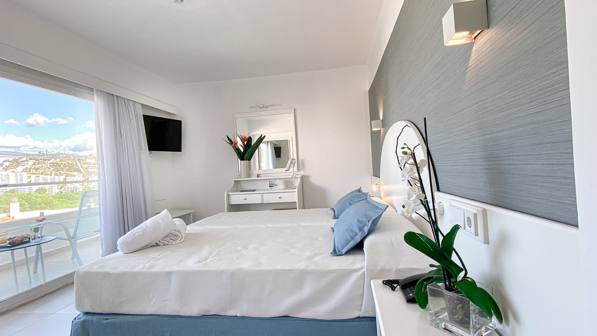 Reverence Life Hotel