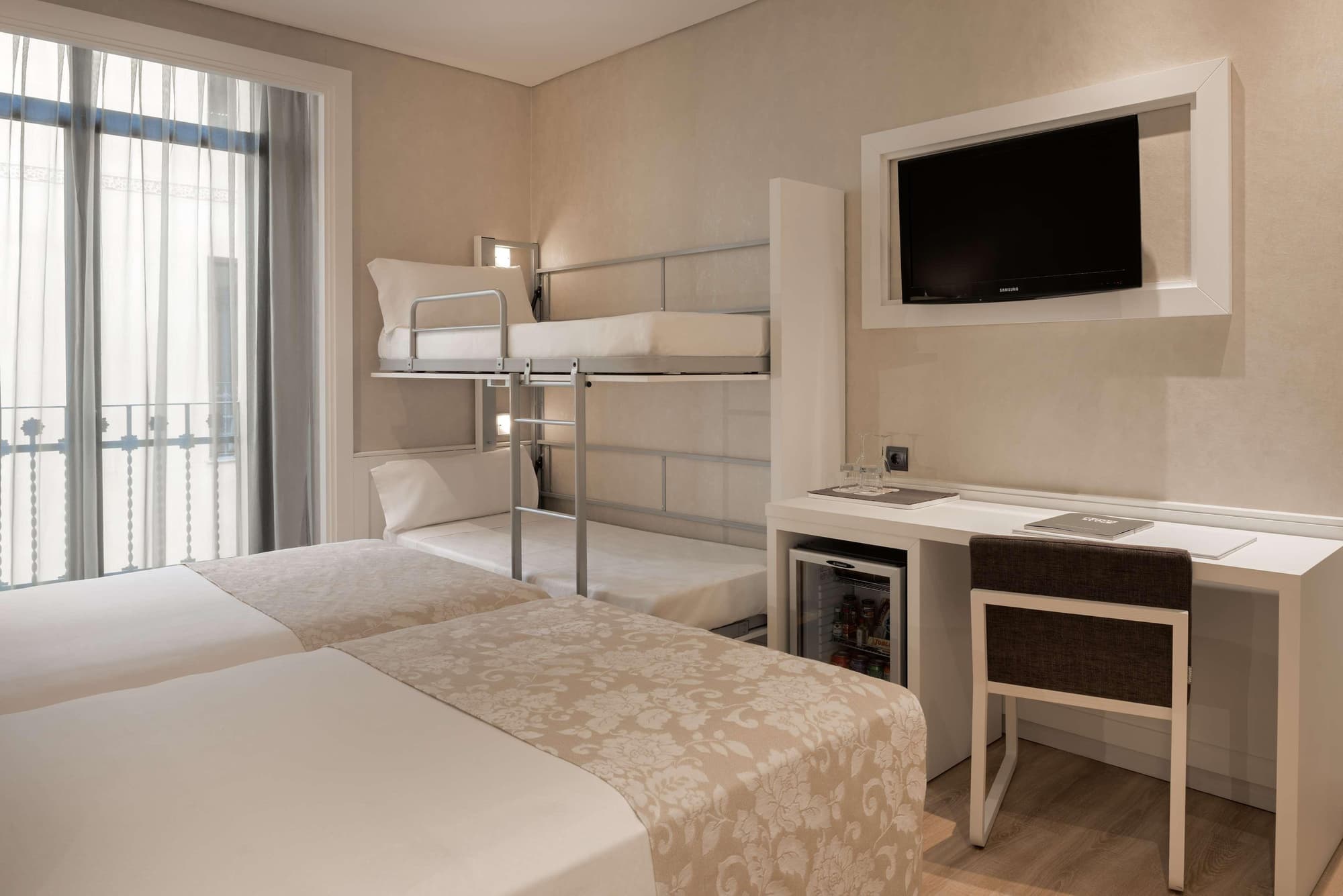 Catalonia Puerta del Sol, Room