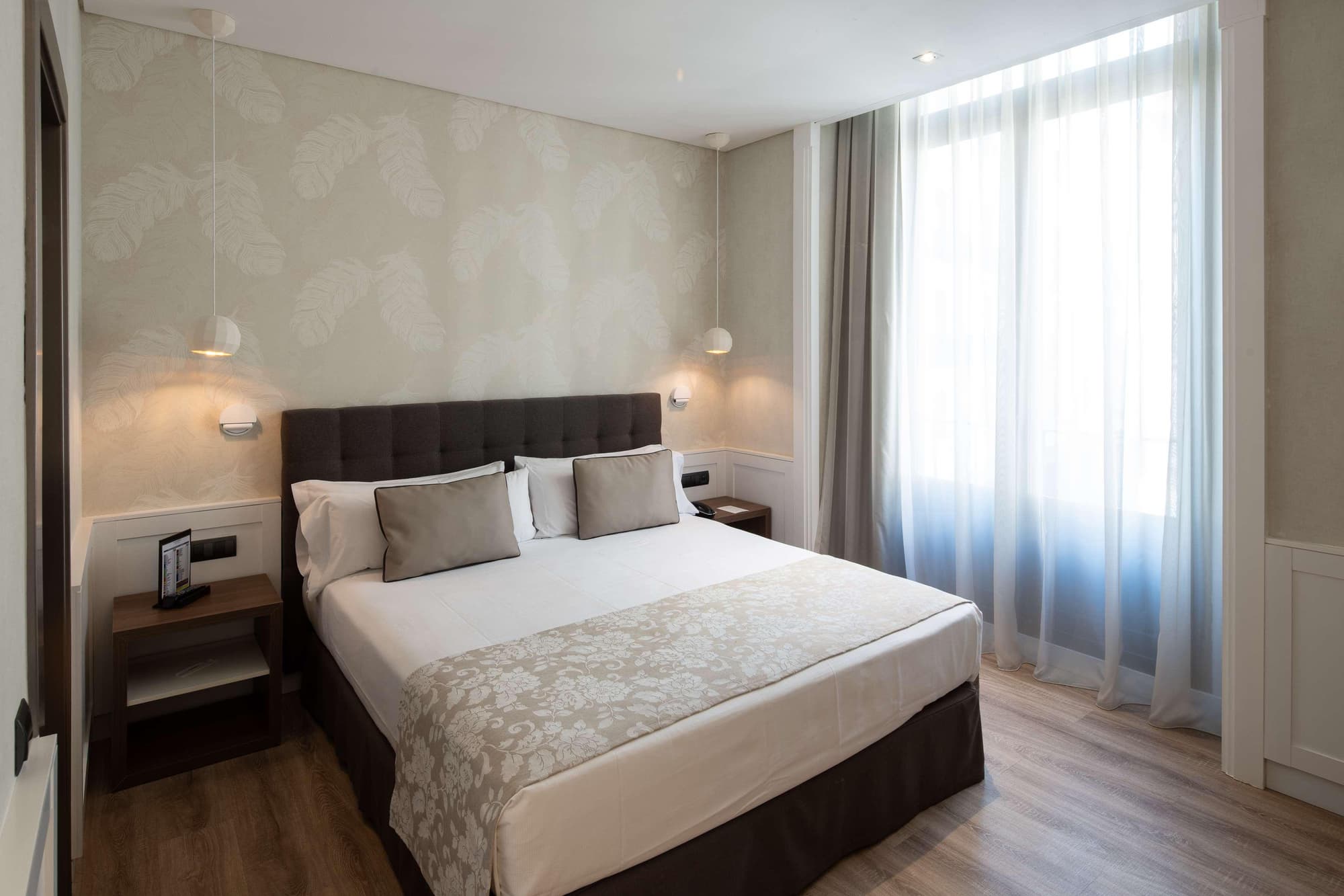 Catalonia Puerta del Sol, Room