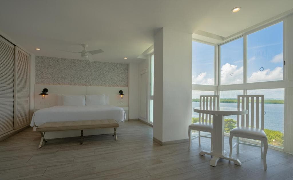 Oleo Cancun Playa