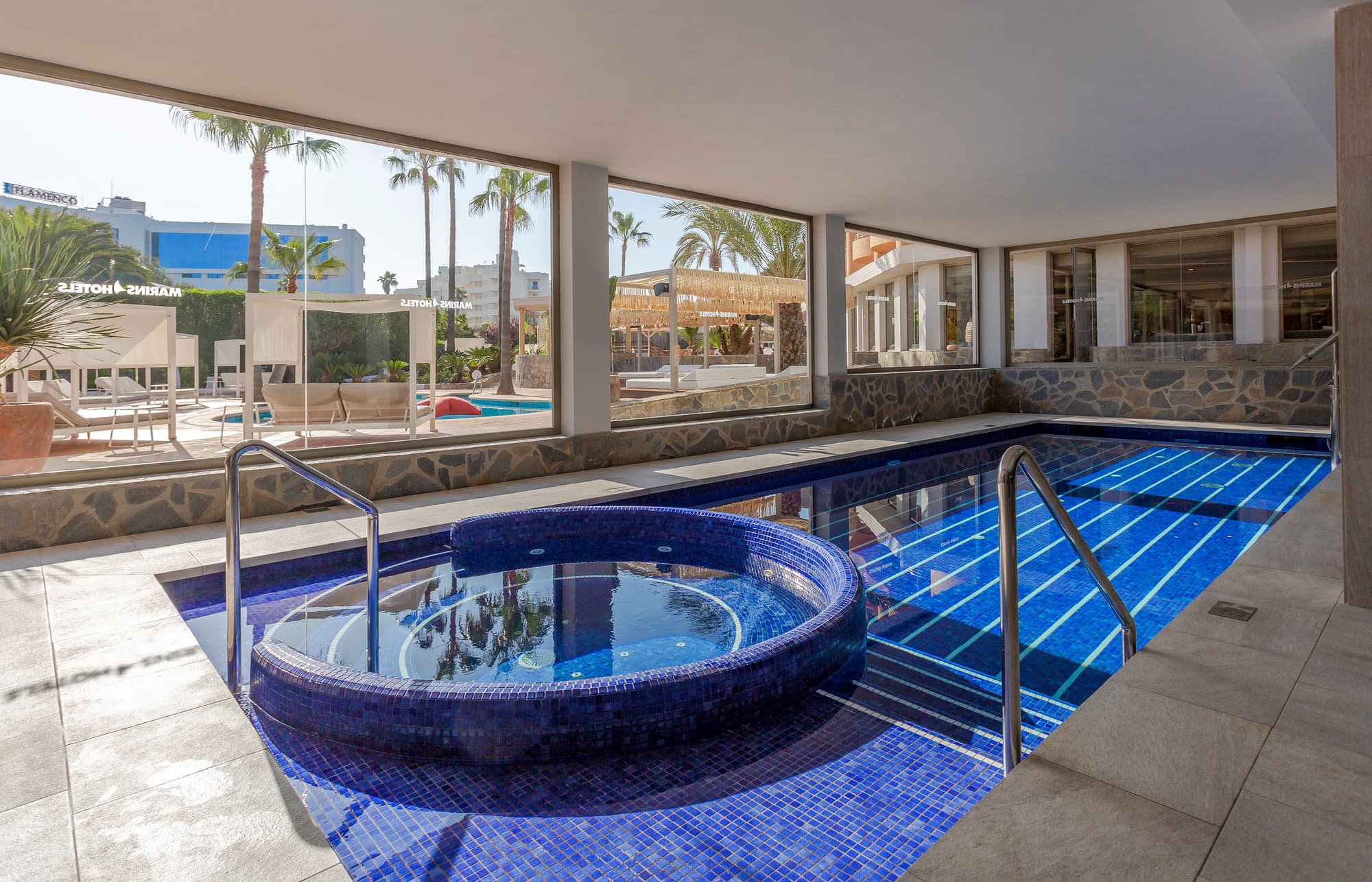 Marins Beach Club, Pool