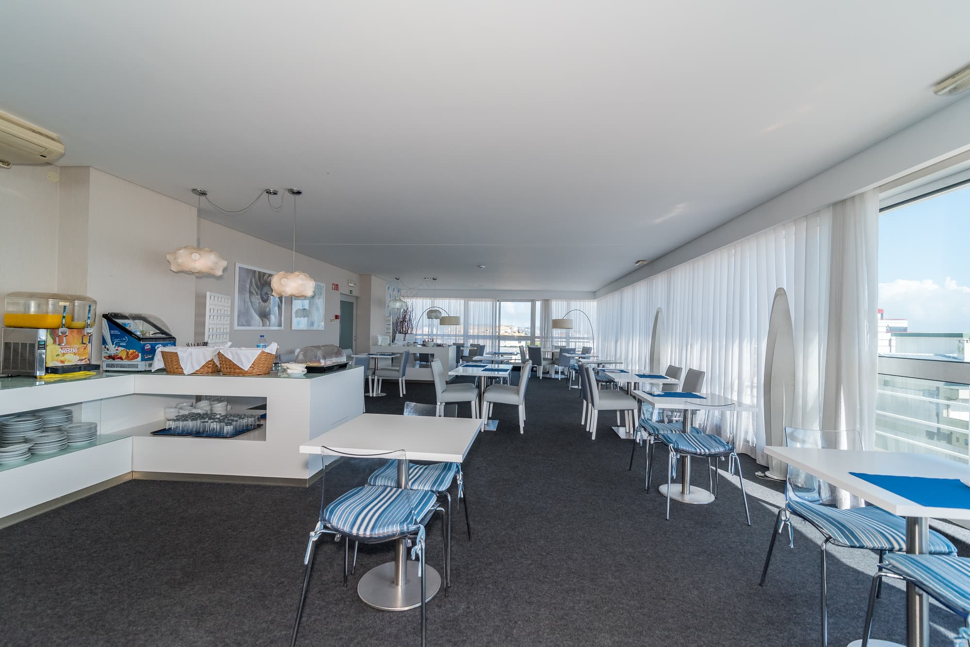 Costa de Prata I, Restaurant