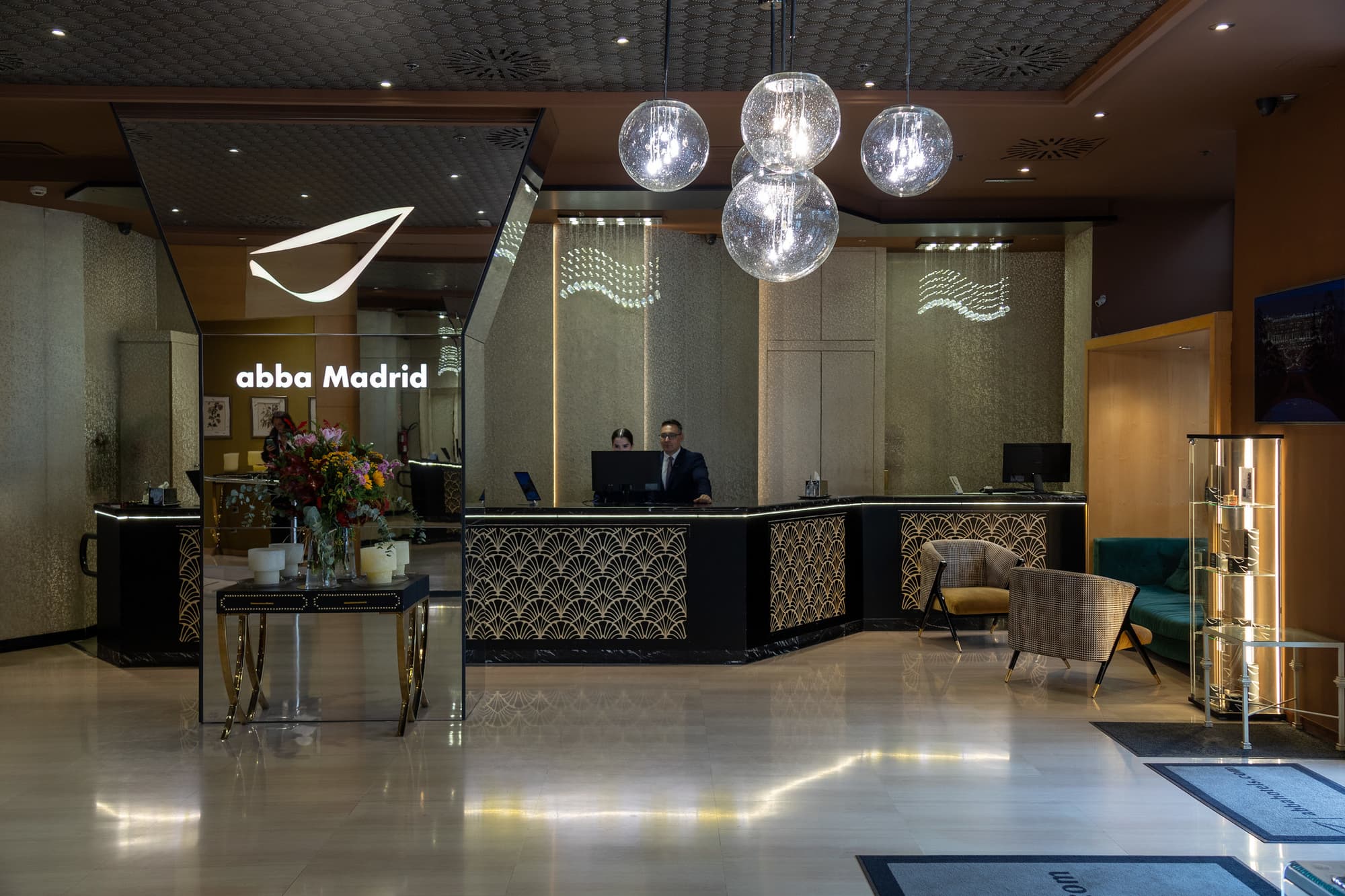Abba Madrid, Lobby