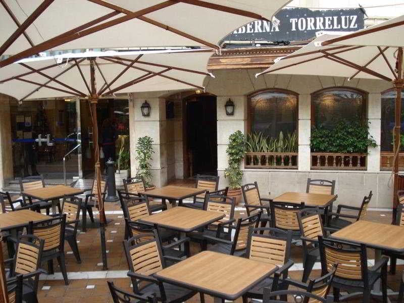 Nuevo Torreluz, Restaurant