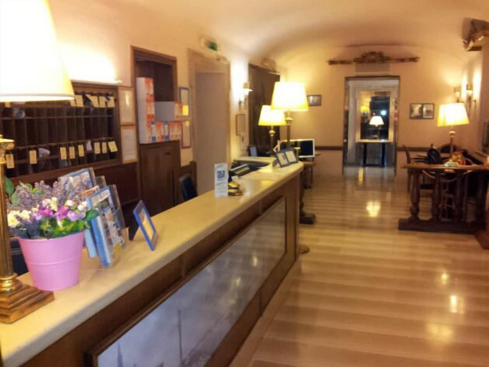Hotel Center 1