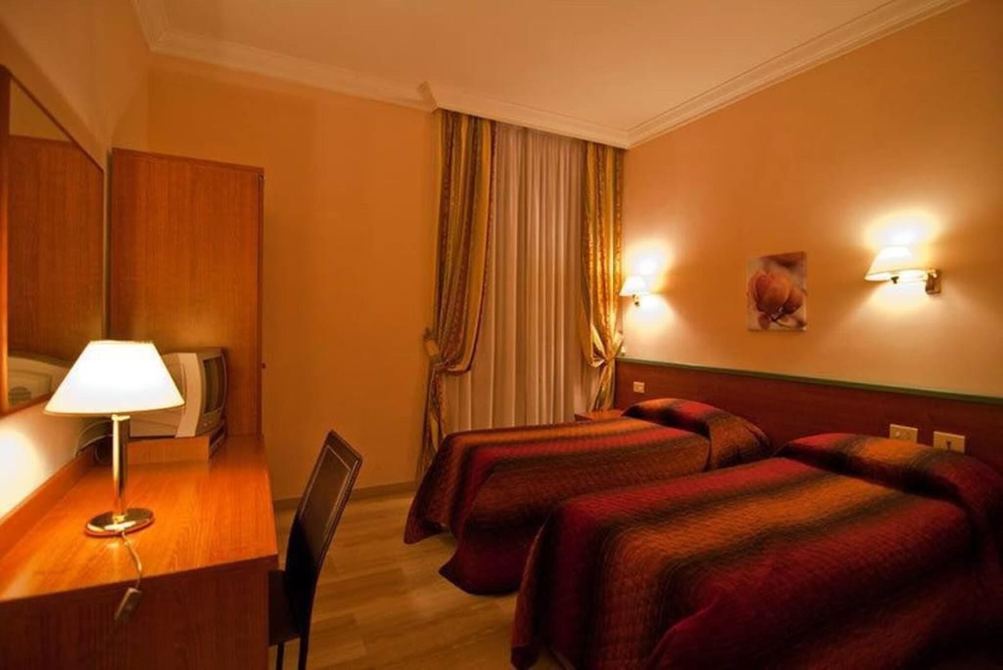Hotel Center 1