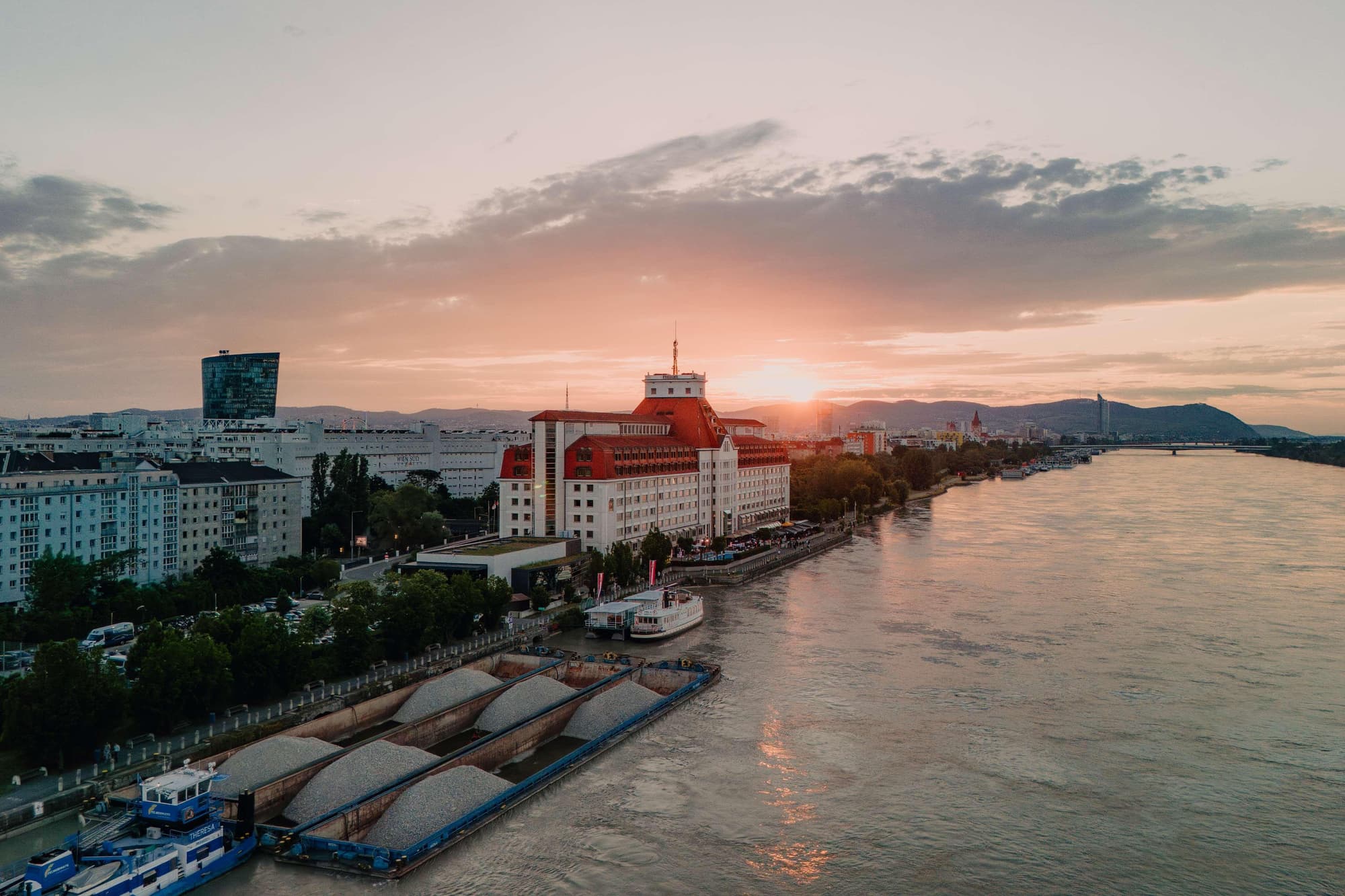 Hilton Vienna Waterfront, General view