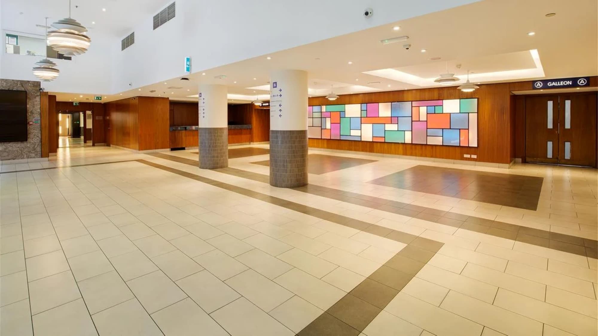 Royal National, General view