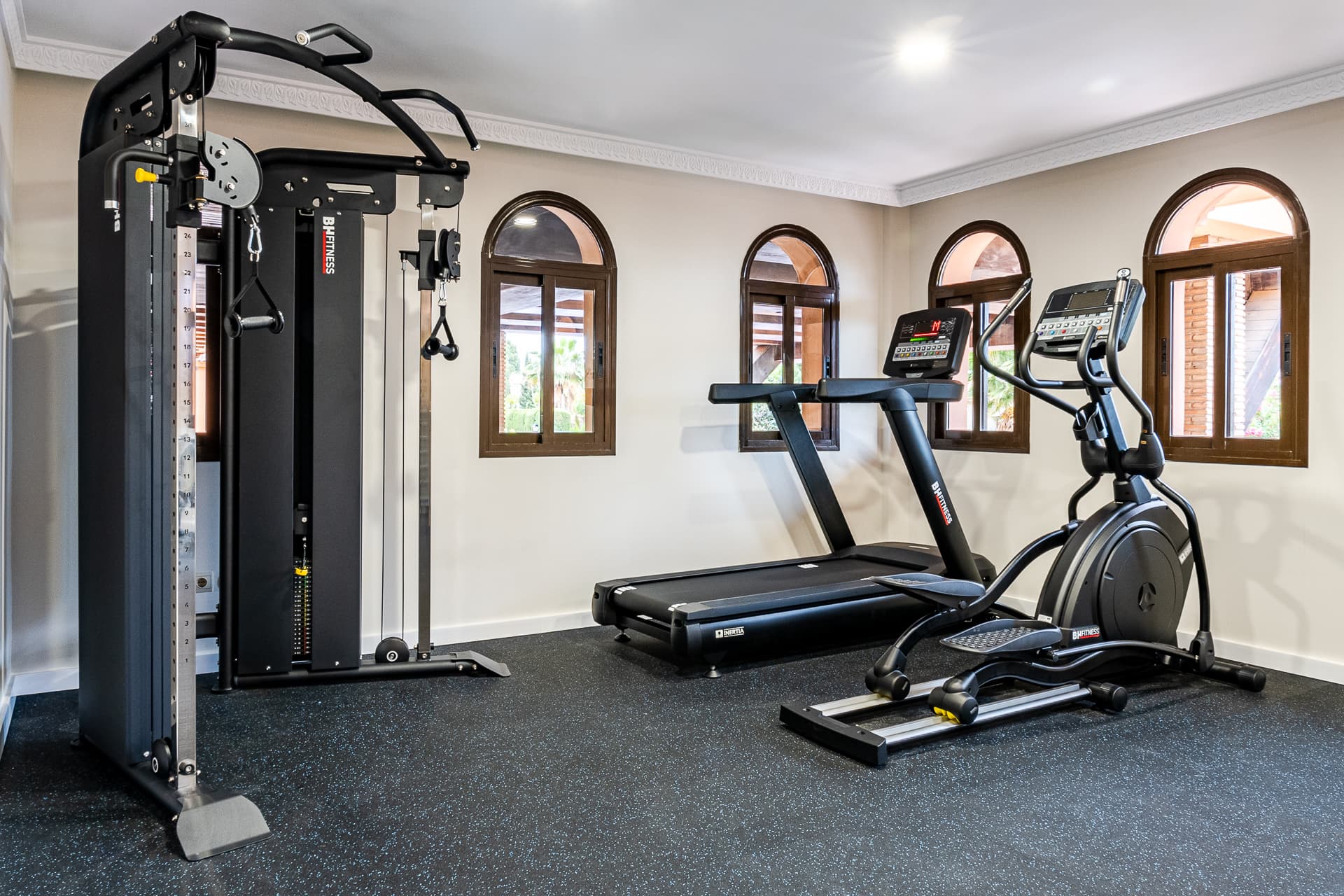 Globales Paraiso Beach, Sports and Entertainment