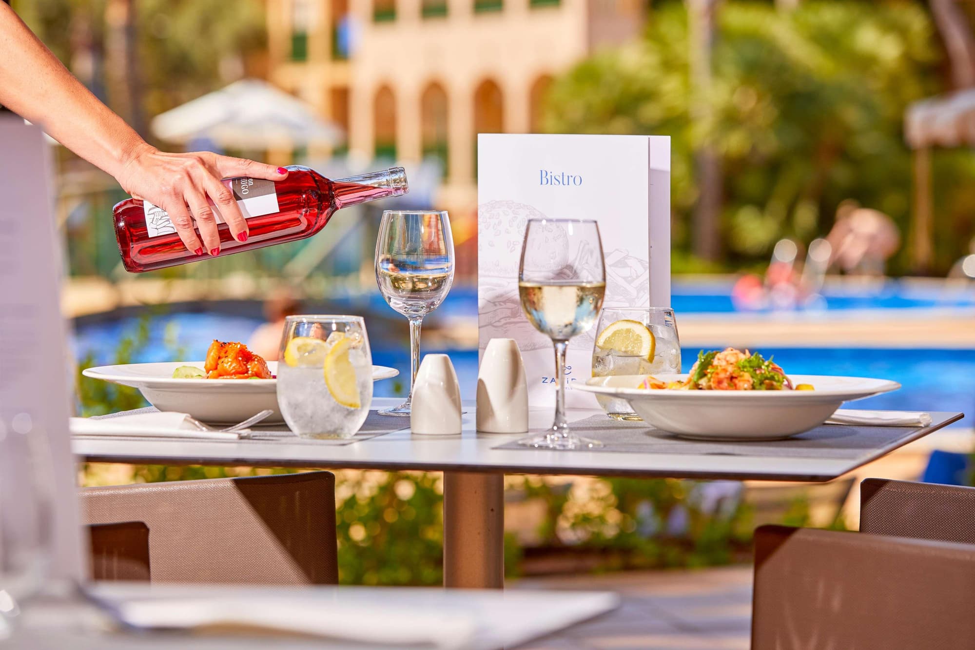 Zafiro Cala Mesquida, Restaurant