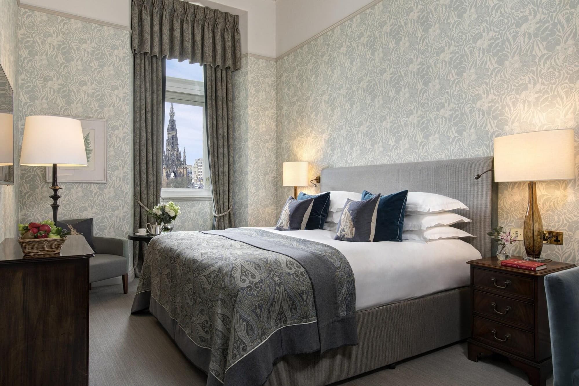 Balmoral Hotel