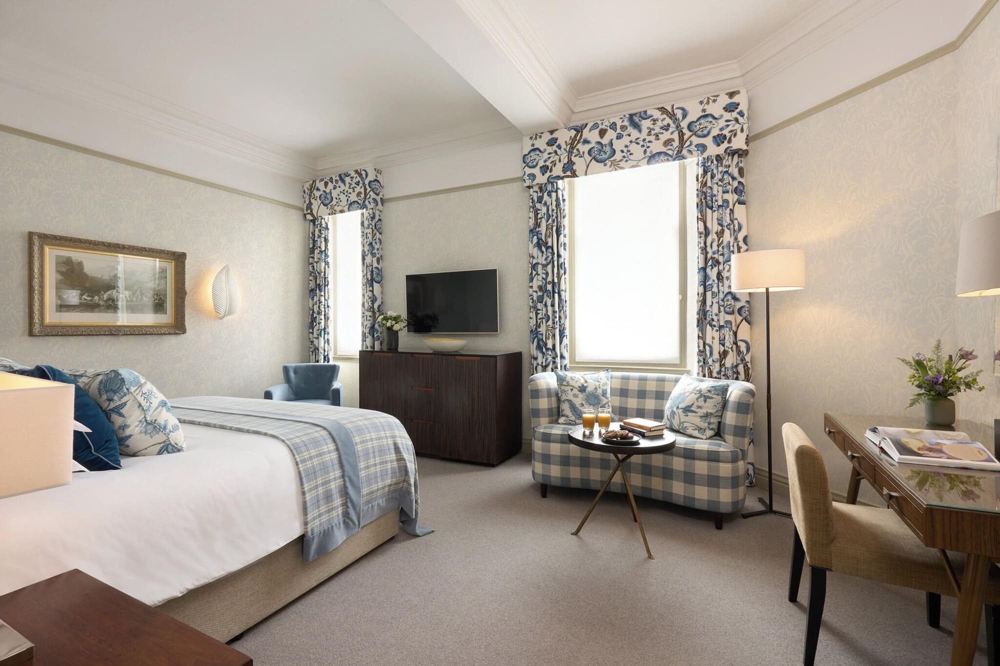 Balmoral Hotel
