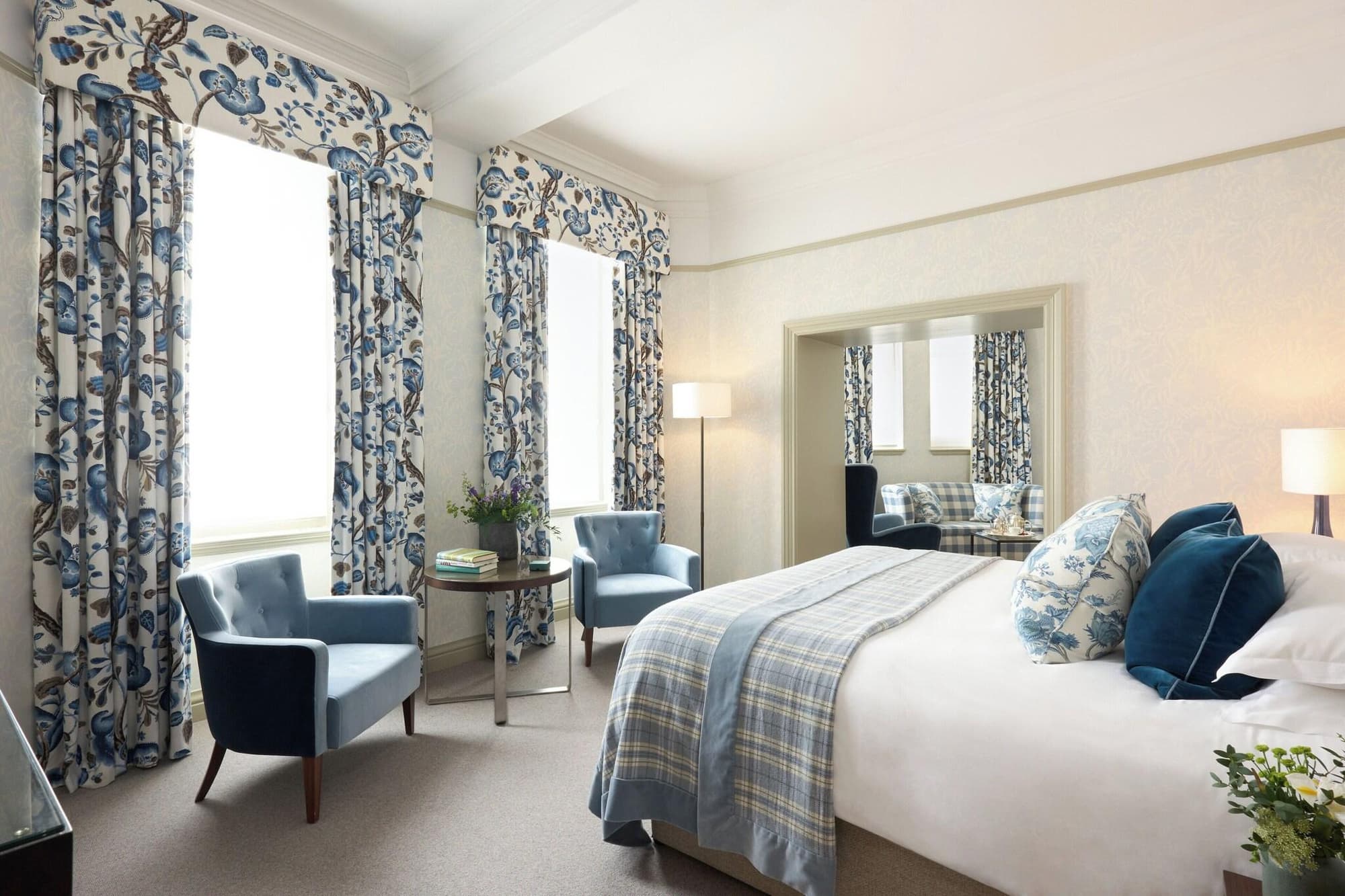 Balmoral Hotel