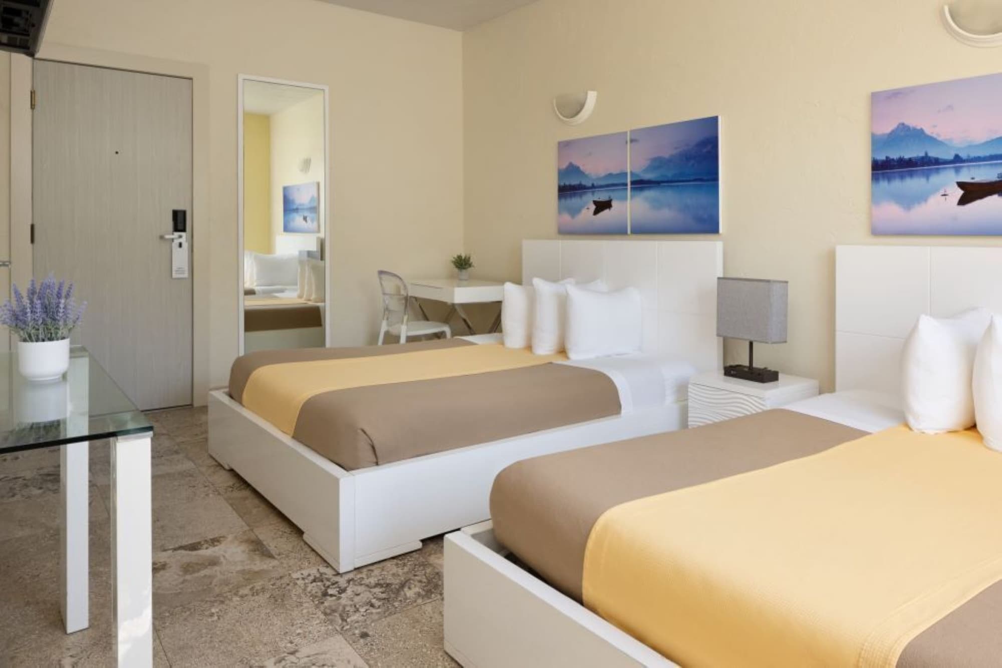 Ocean Five Hotel & Studios