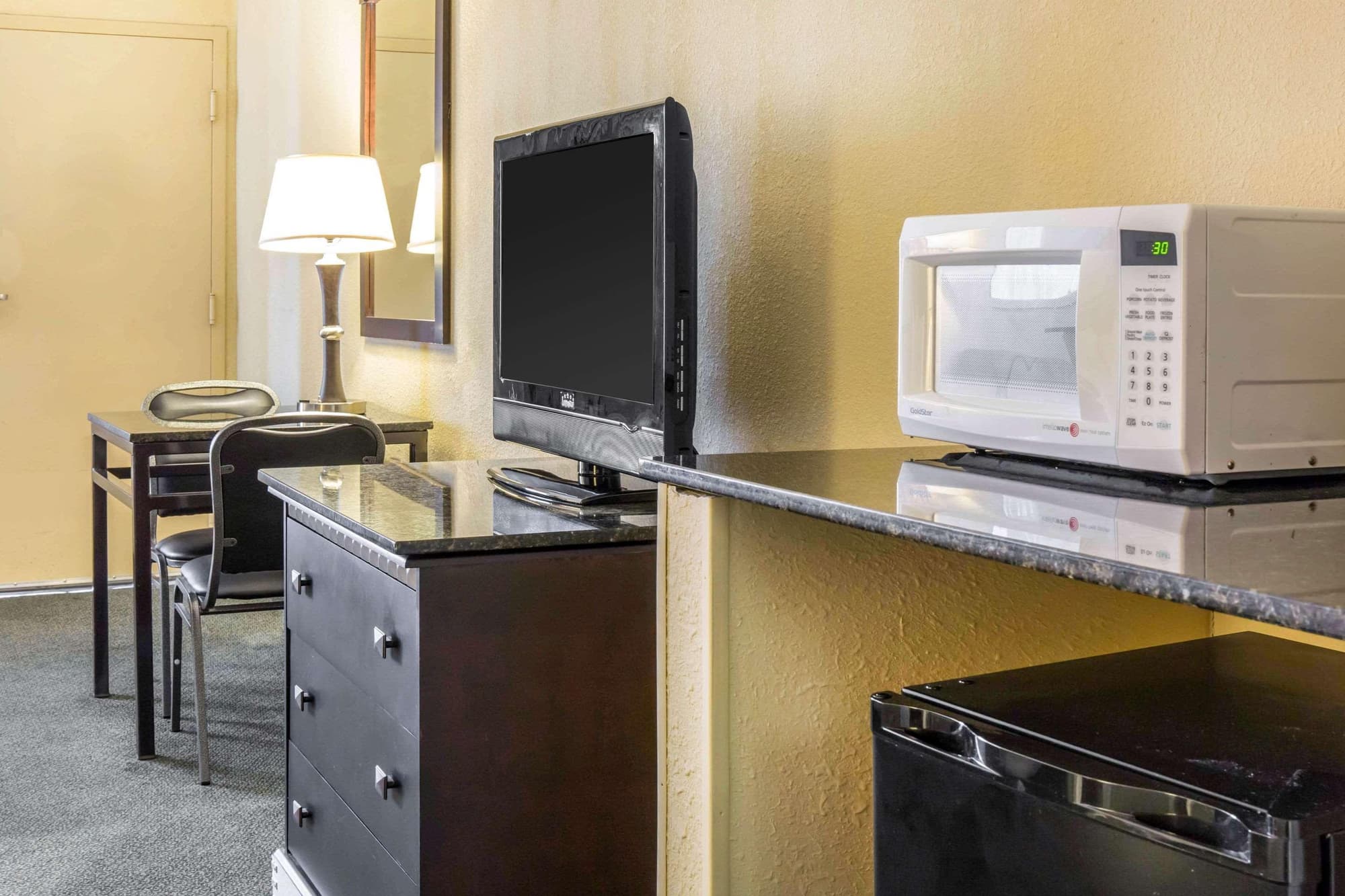 CLOSED - Mi Casa Hotel