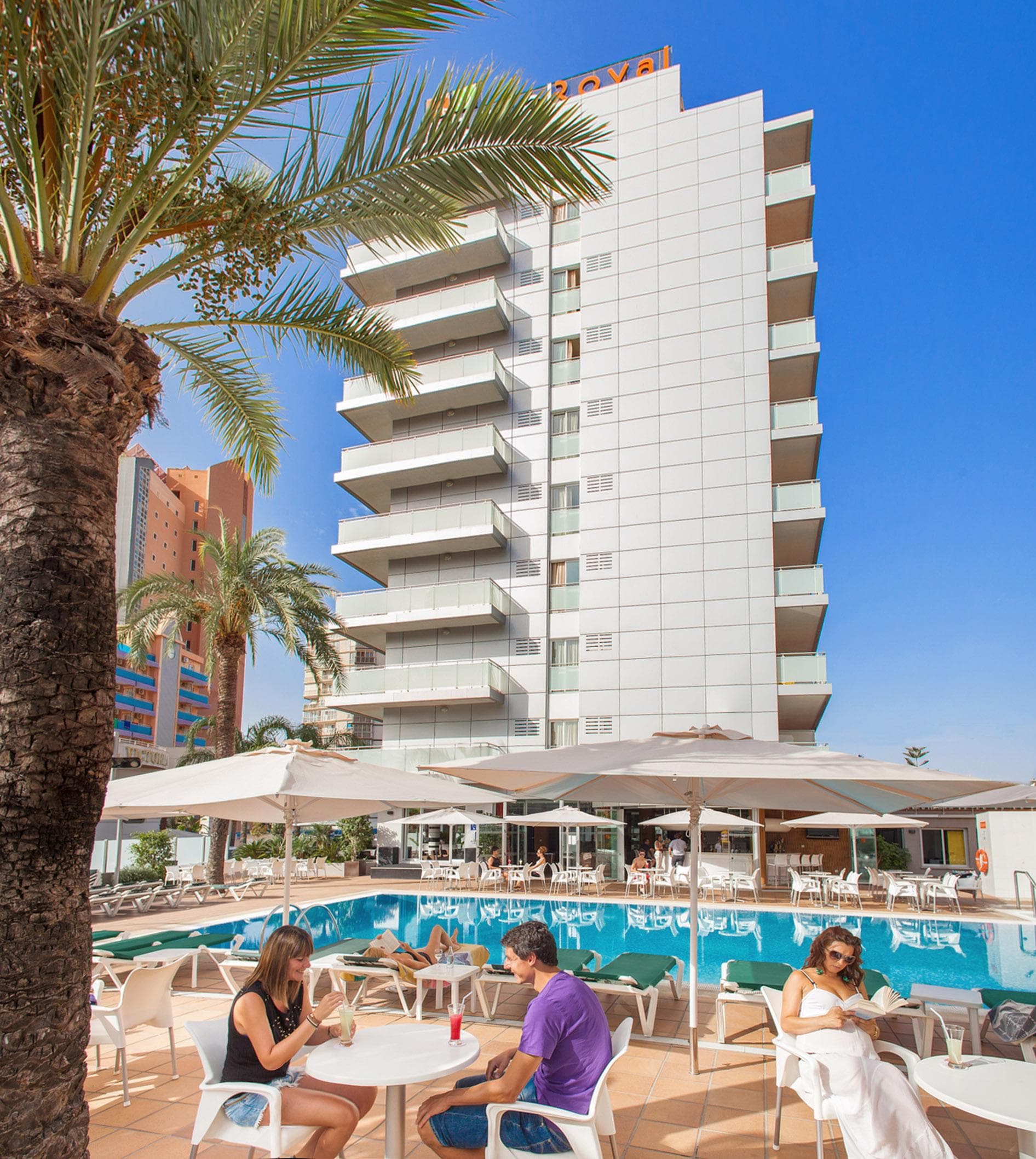 RH Royal-Only Adults, General view