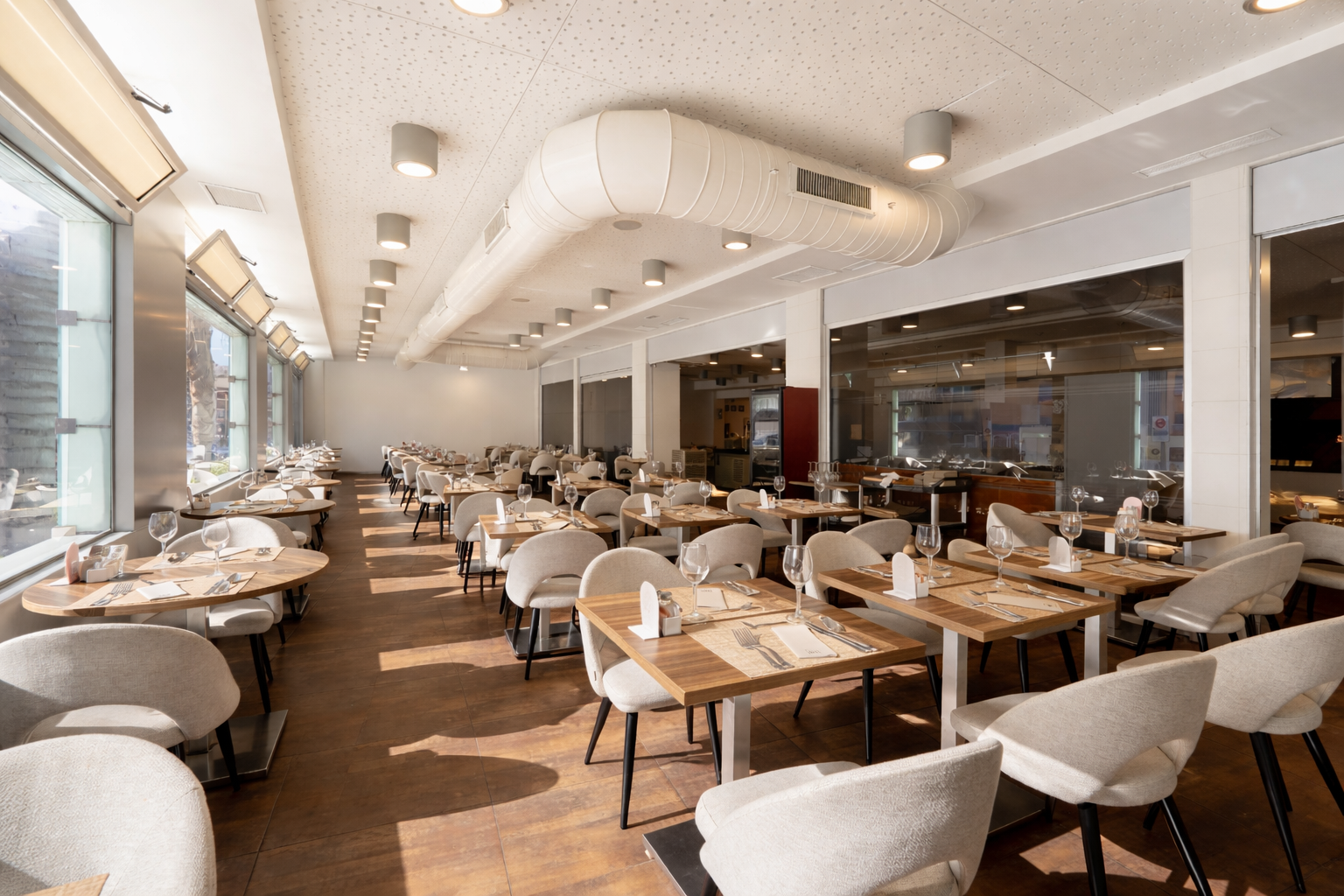 RH Royal-Only Adults