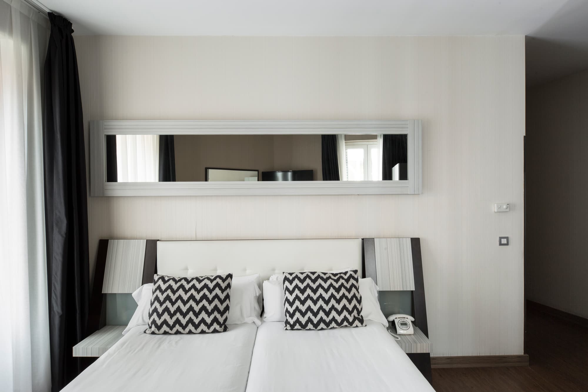 Petit Palace Triball, Room