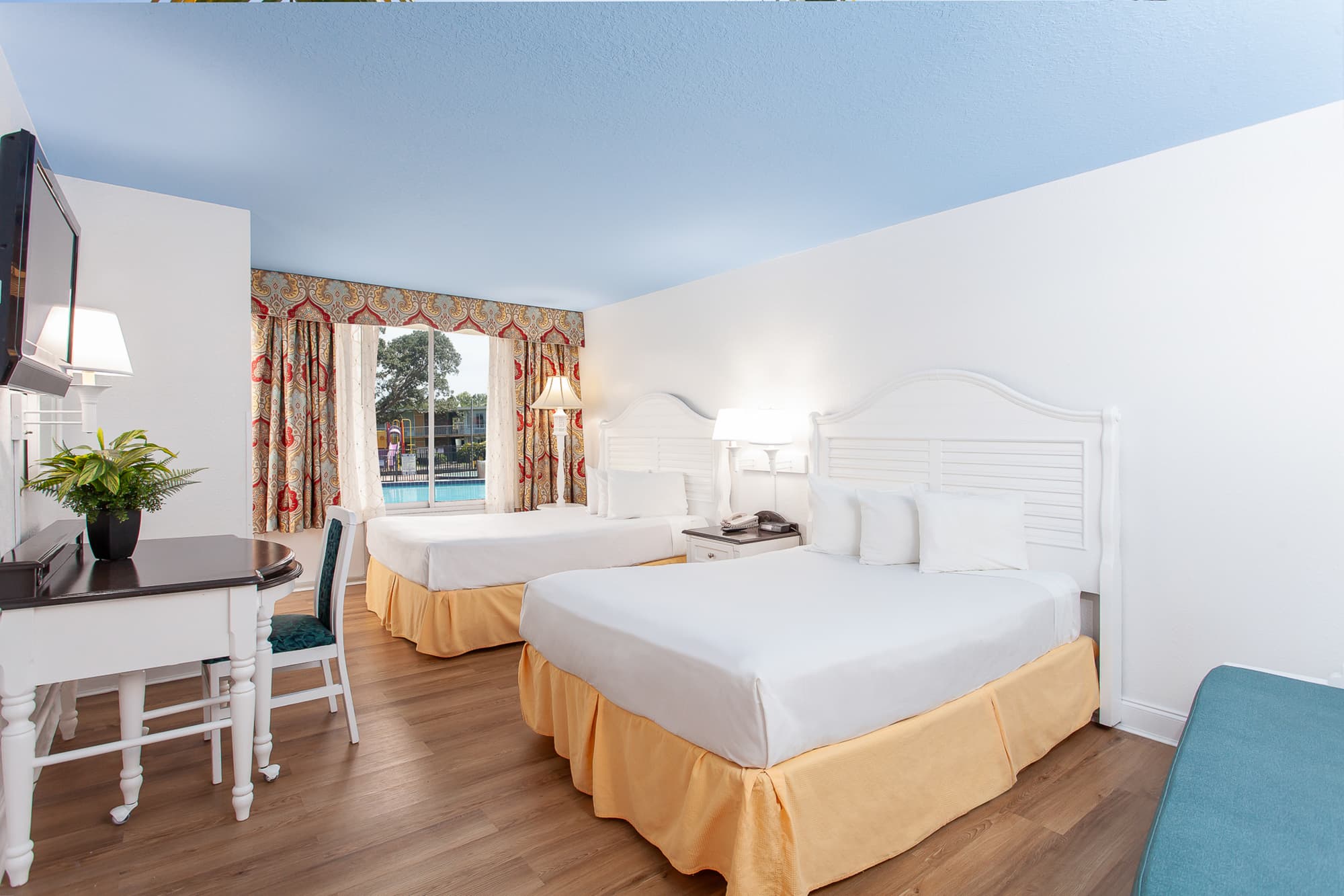 Seralago Hotel and Suites Main Gate East