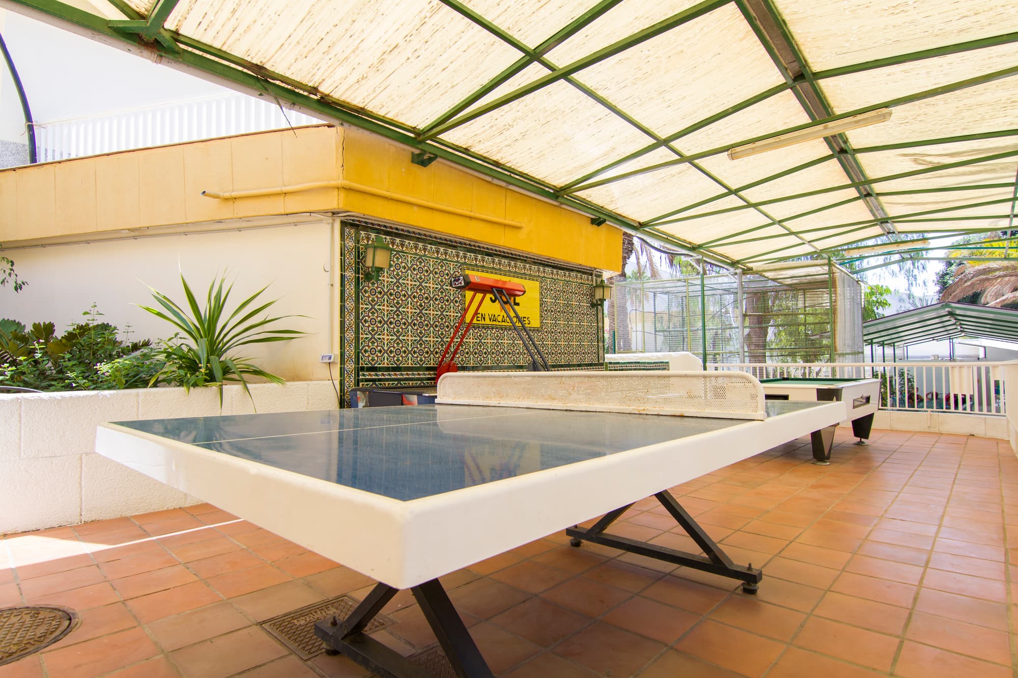 Checkin Bungalows Atlantida, Sports and Entertainment