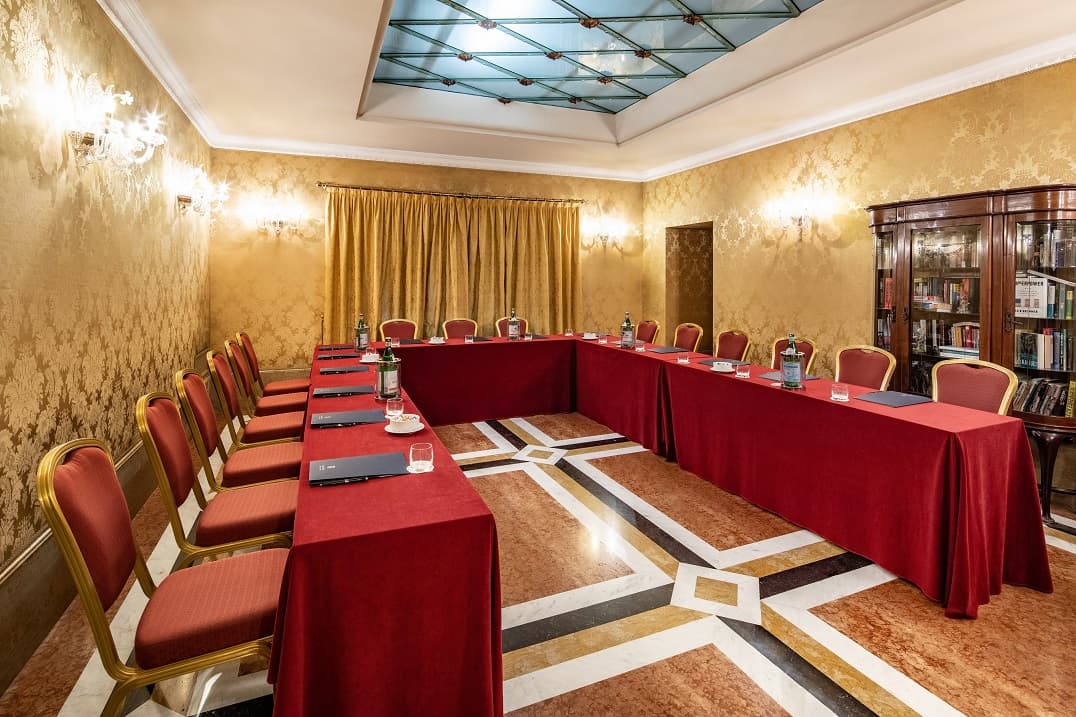 Baglioni Hotel Luna, Conferences