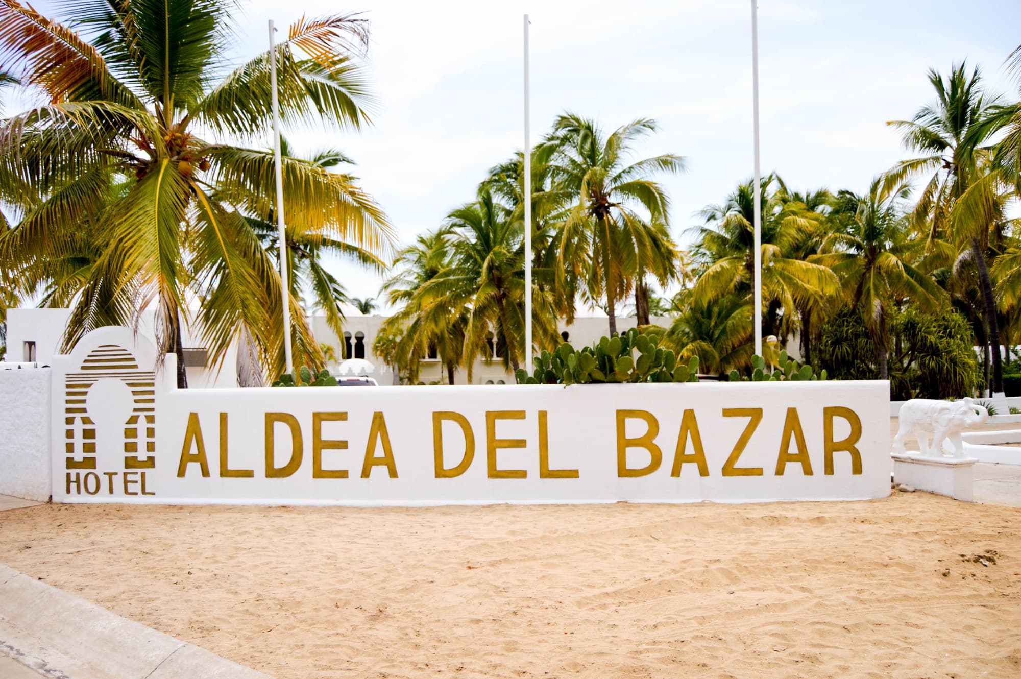Aldea del Bazar Puerto Escondido