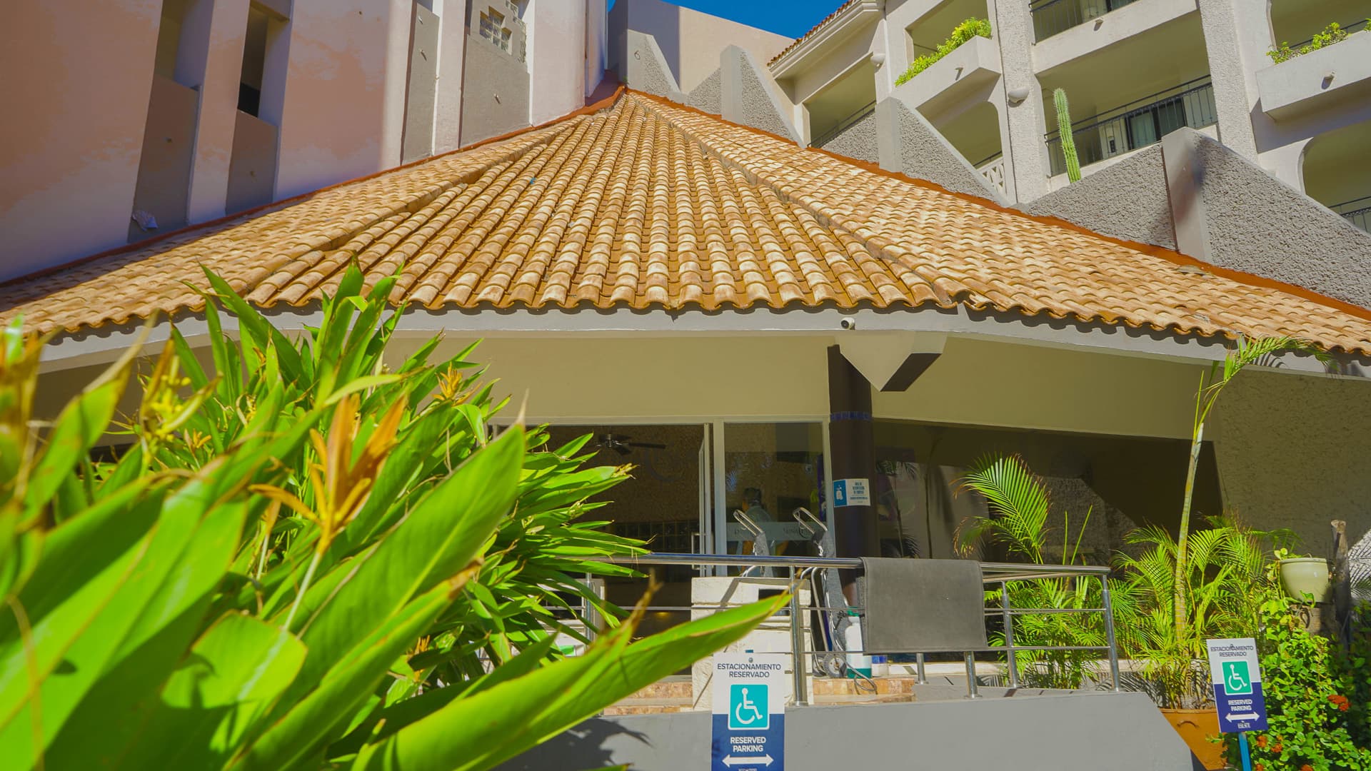 Luna Palace Hotel & Suites, Lobby