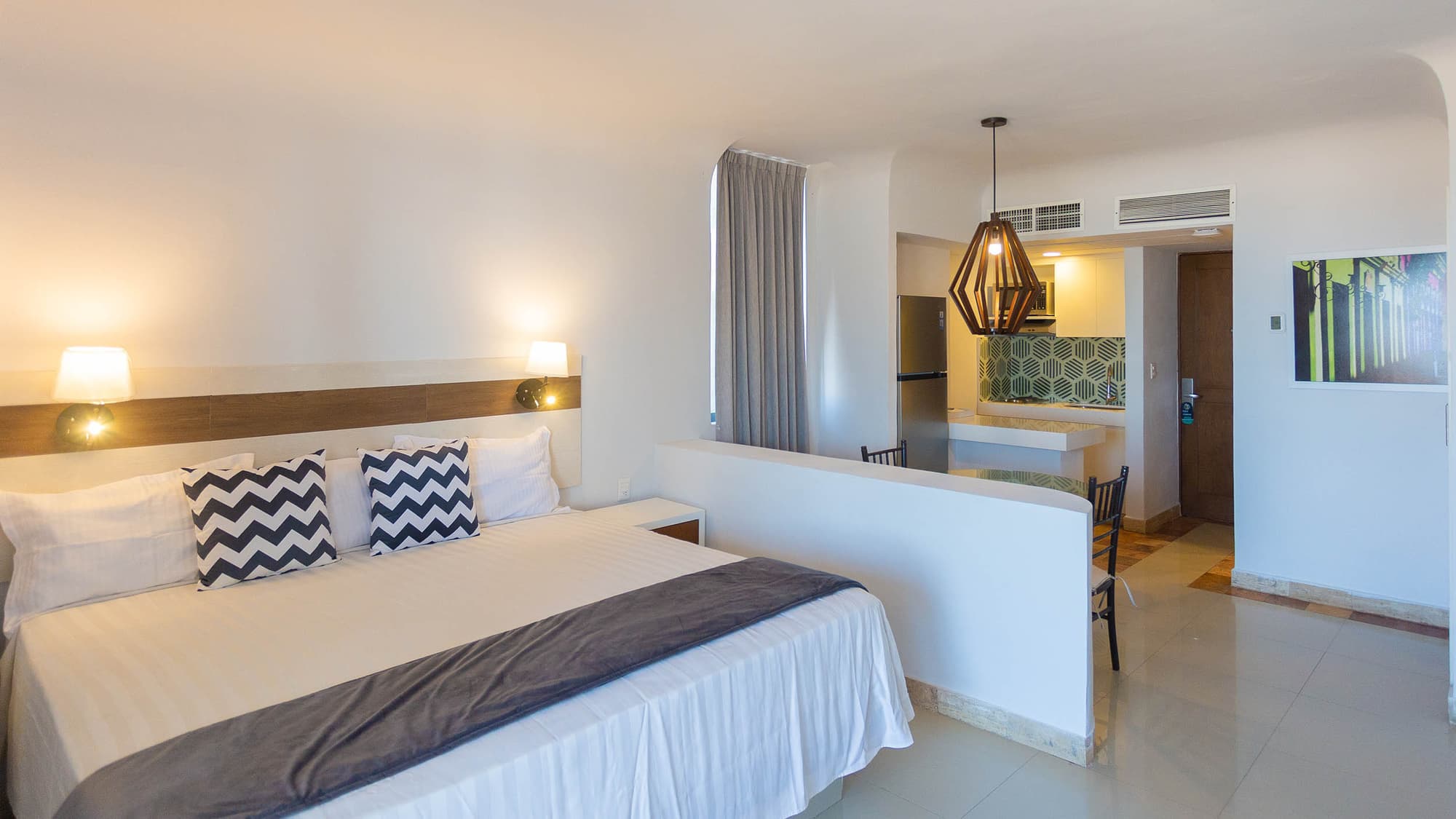 Luna Palace Hotel & Suites