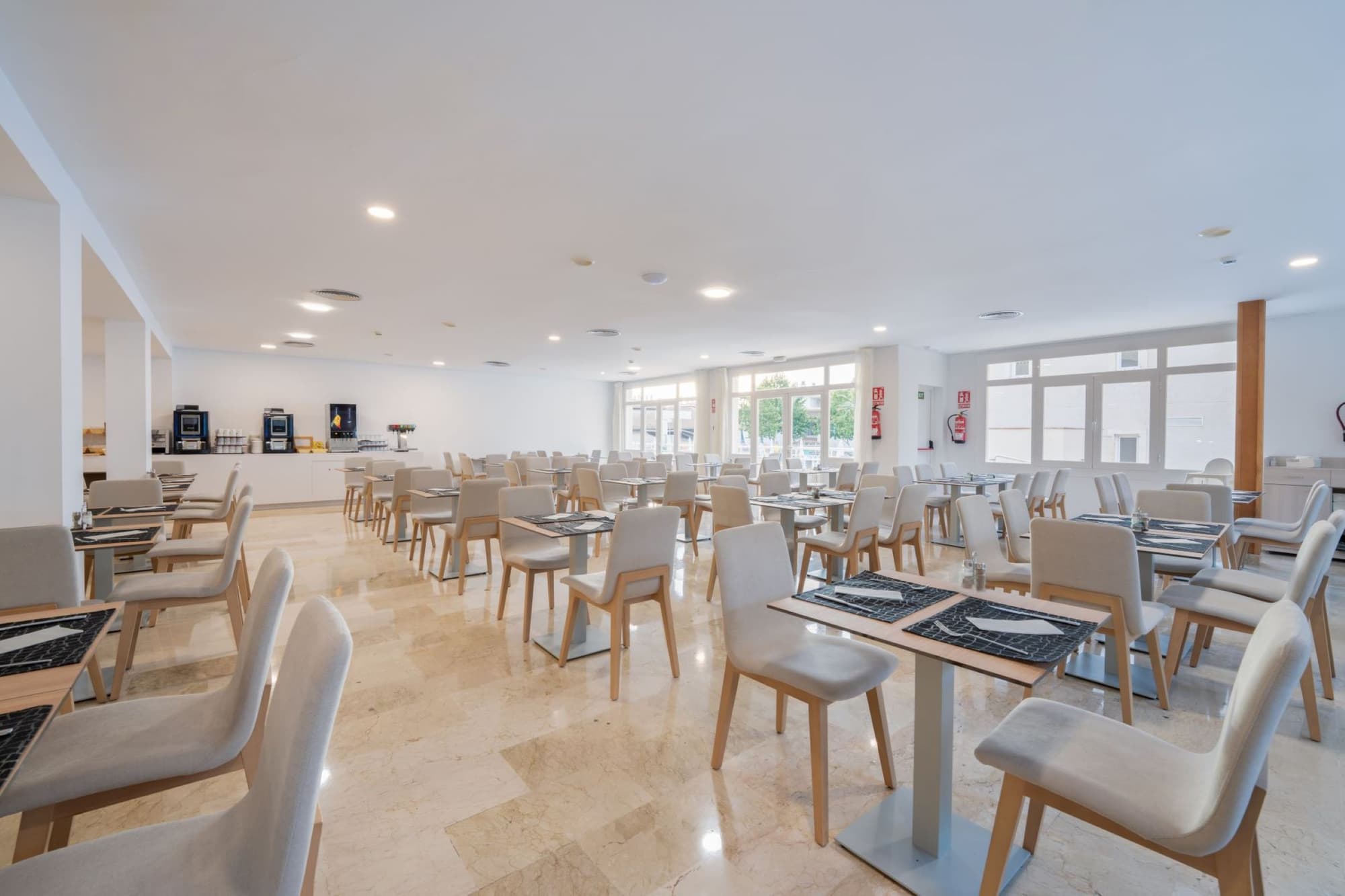 Caprice Isabel Aparthotel