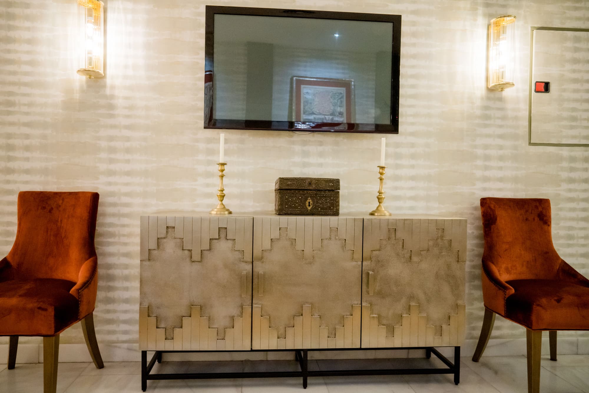 Hotel Meninas