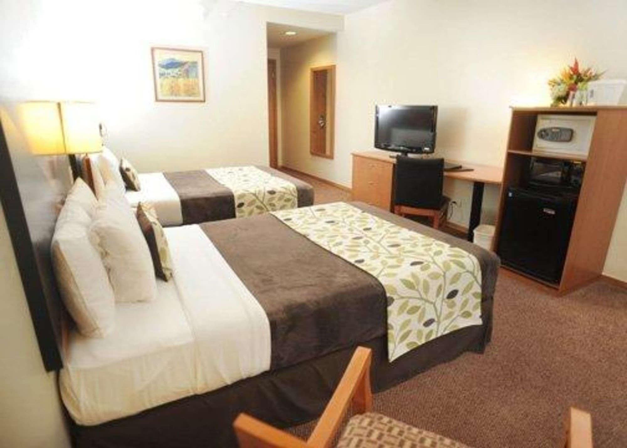 Sleep Inn Paseo Las Damas