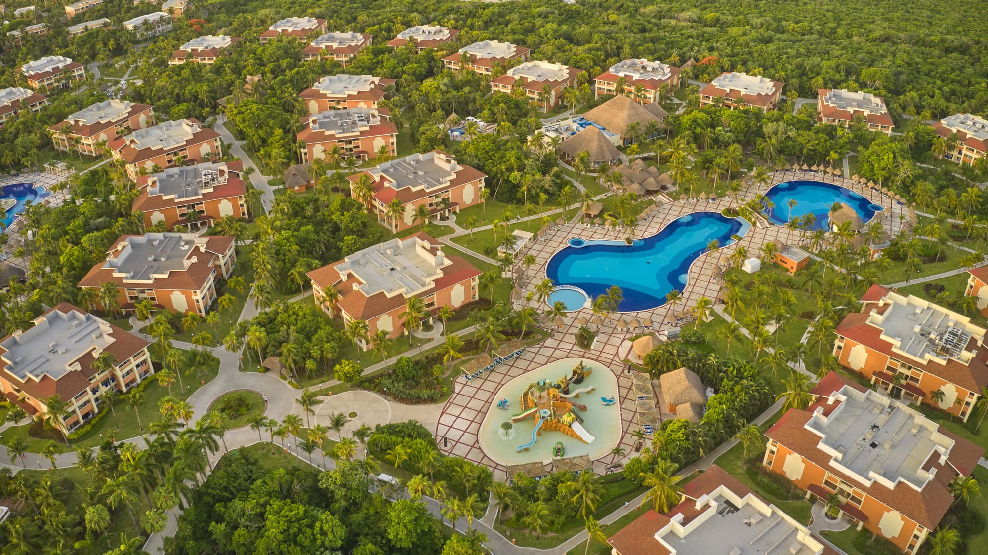 Bahia Principe Grand Coba All Inclusive, General view