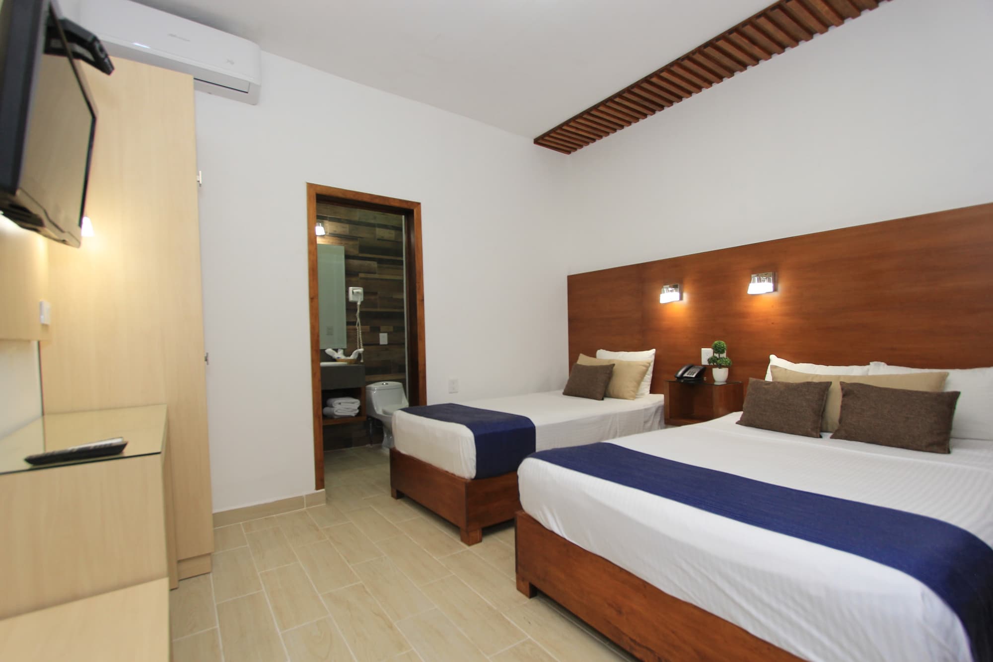 HOTEL DEL CARMEN
