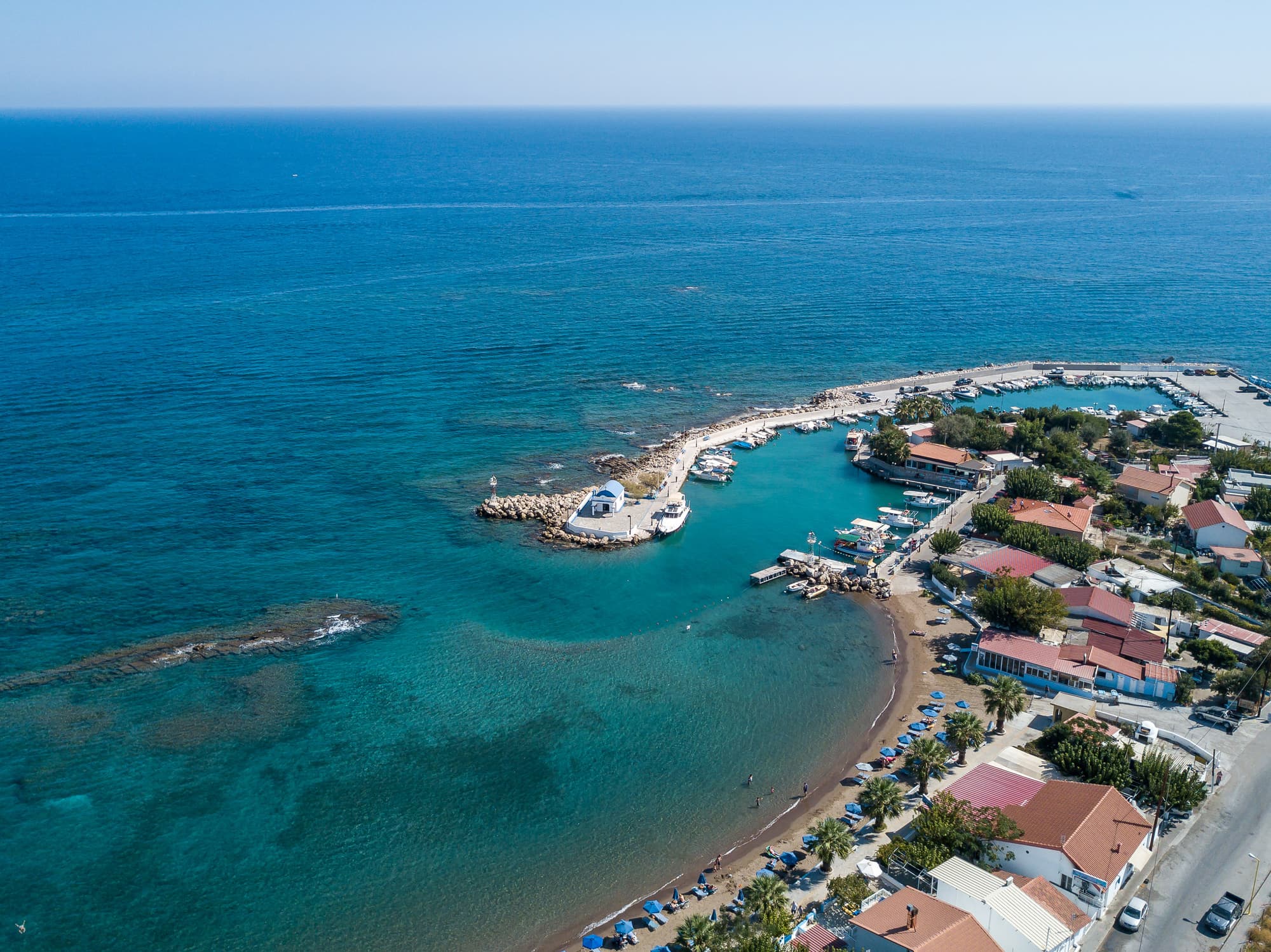 Achousa Hotel, Beach