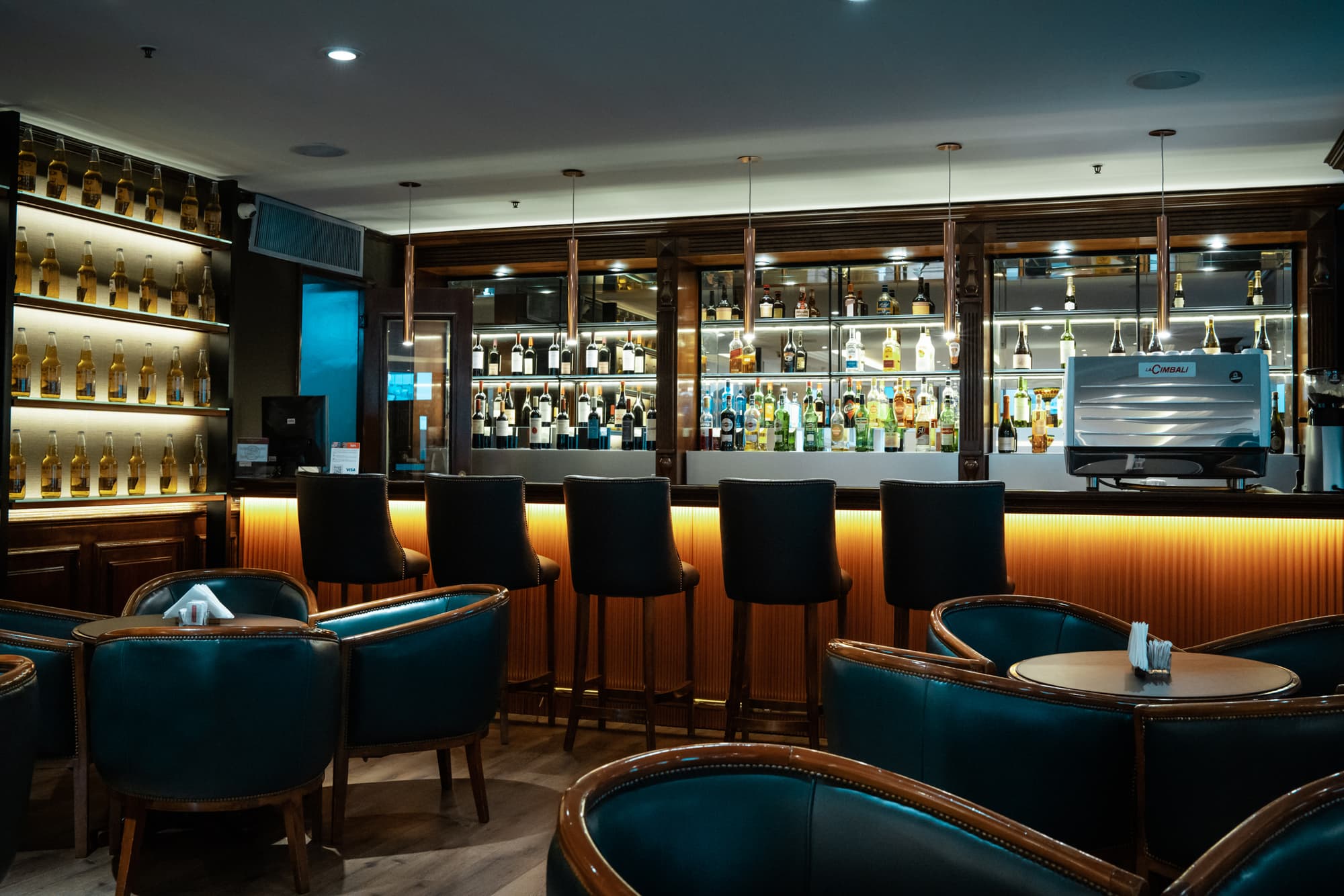 Amerian Buenos Aires, Bar