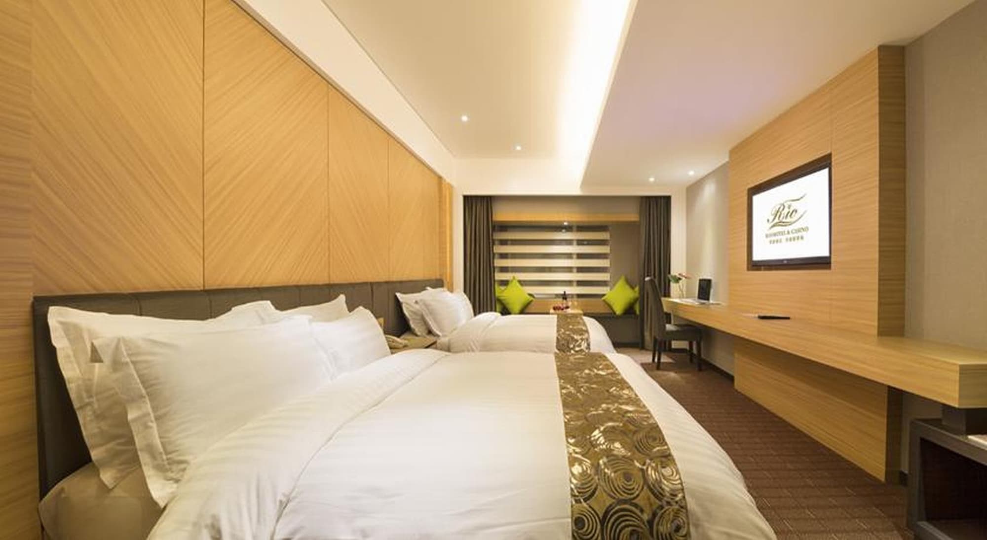 Rio Hotel & Casino