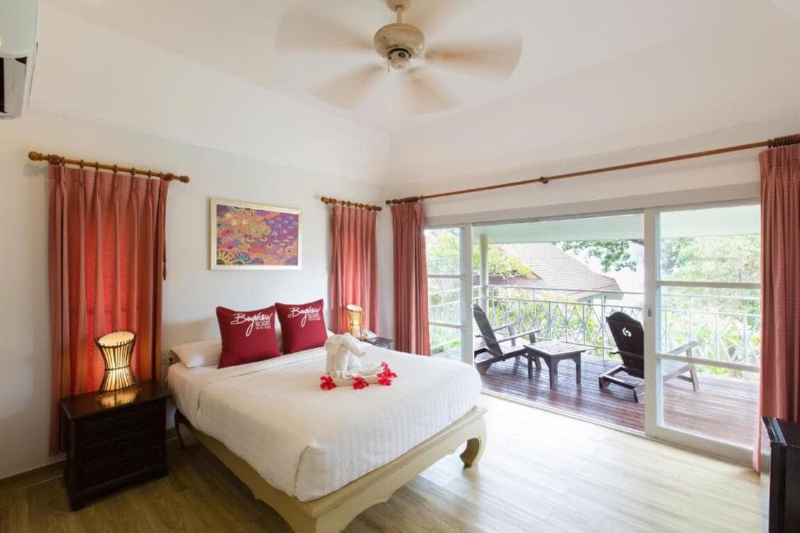 Phi Phi Bayview & Premier Resort