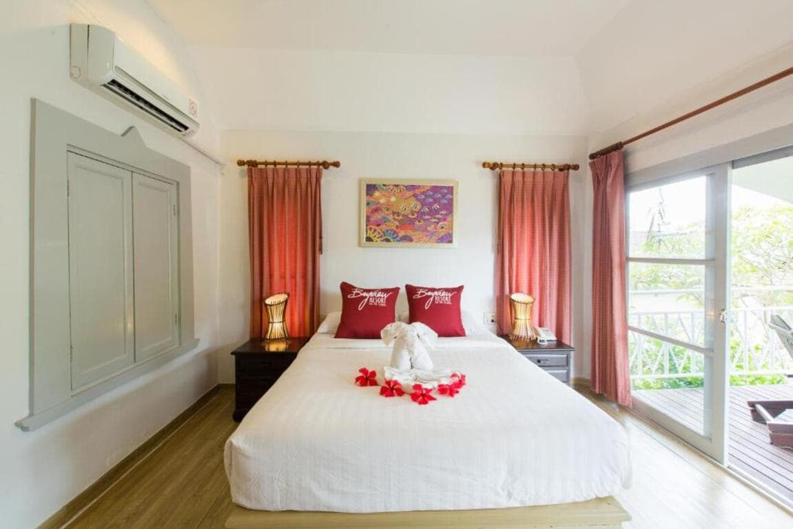 Phi Phi Bayview & Premier Resort