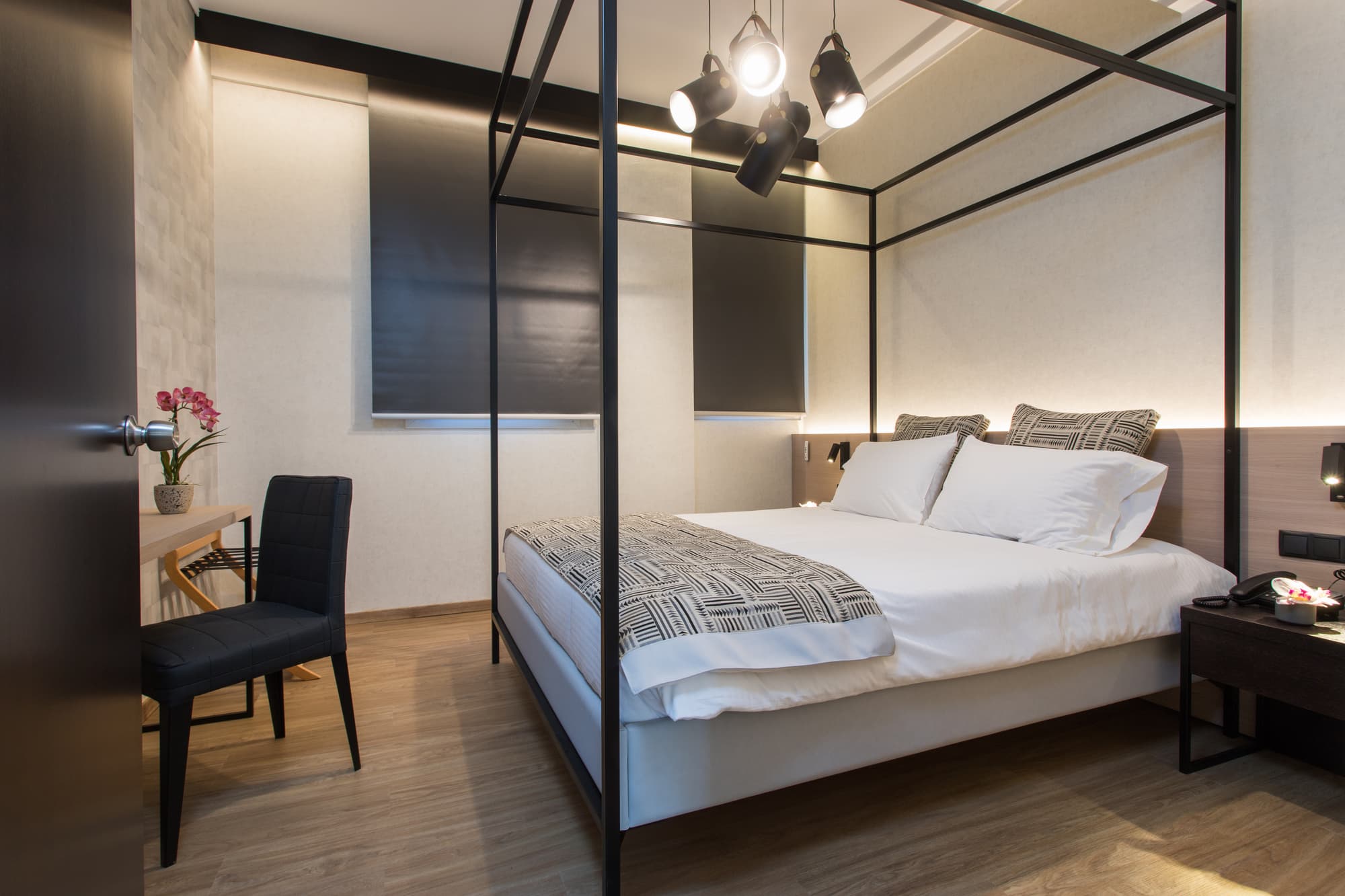 Egnatia Palace, Room