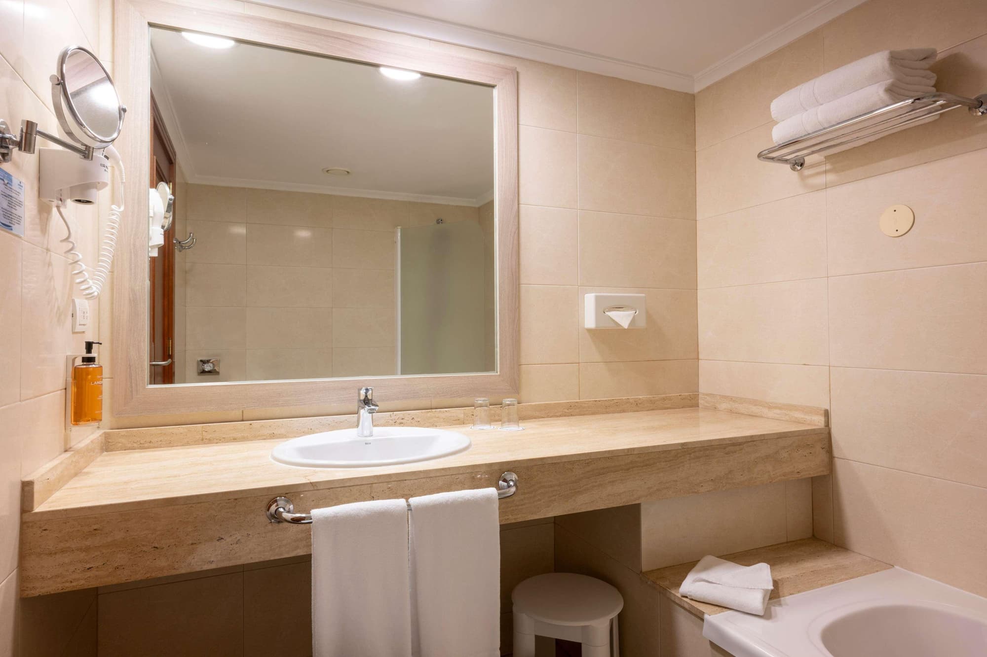 Landmar Costa Los Gigantes Family Resort