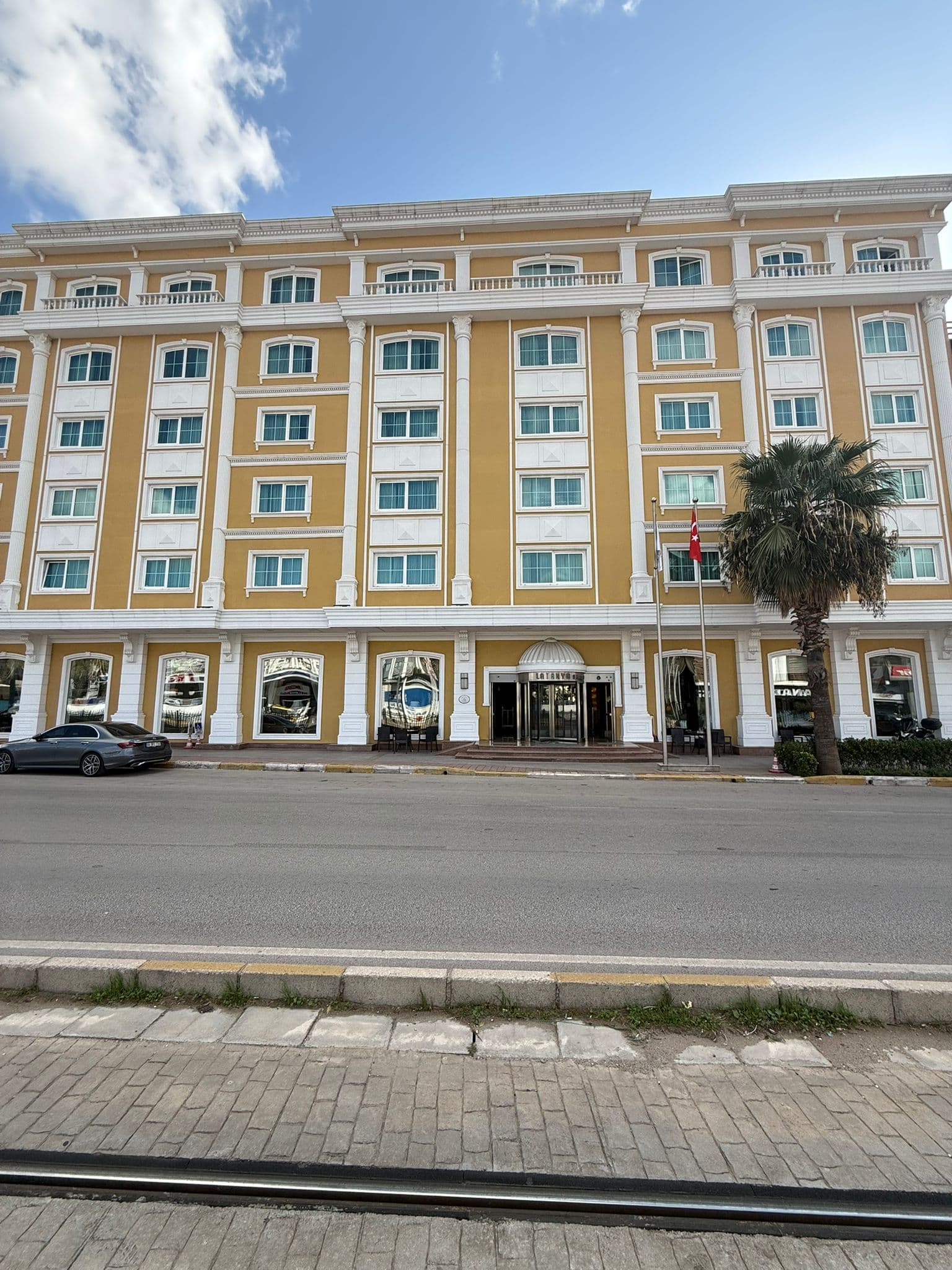 Latanya Palm Airport Aleria Hotels