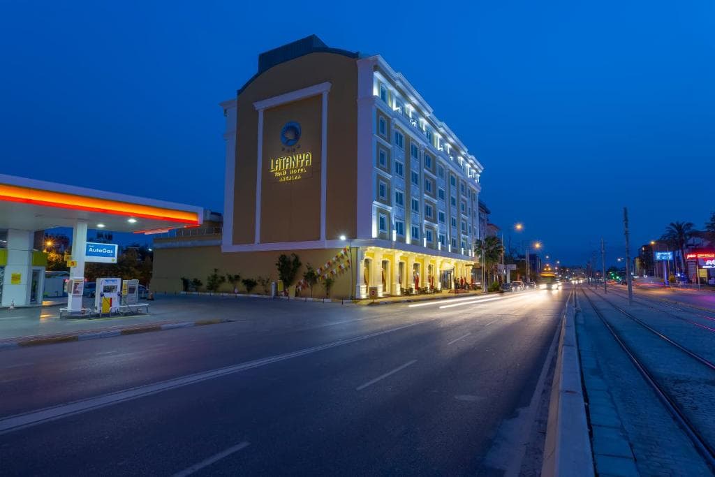 Latanya Palm Airport Aleria Hotels