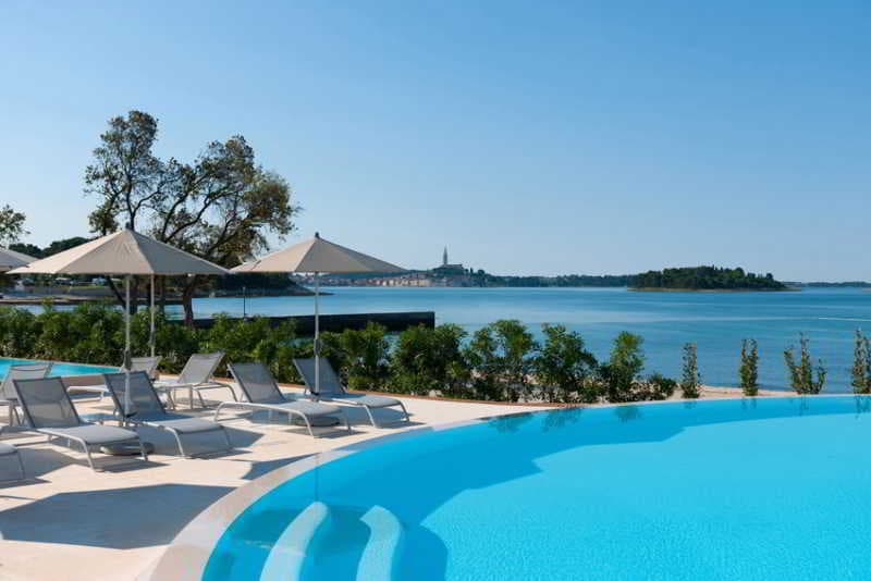 Maistra Select Amarin Resort