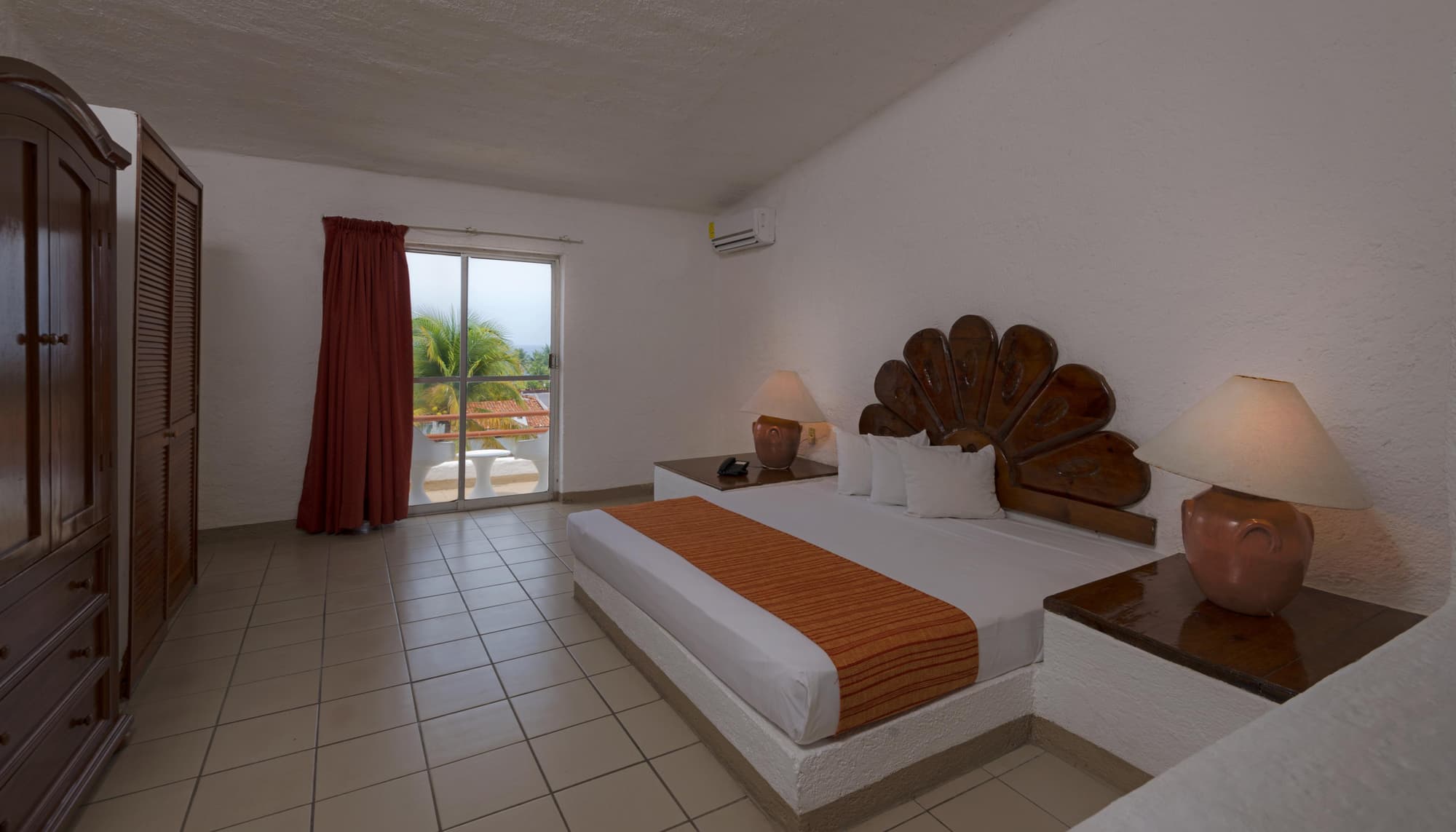 Vista Playa de Oro All Inclusive
