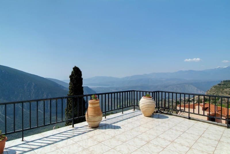 Hermes Delphi, General view