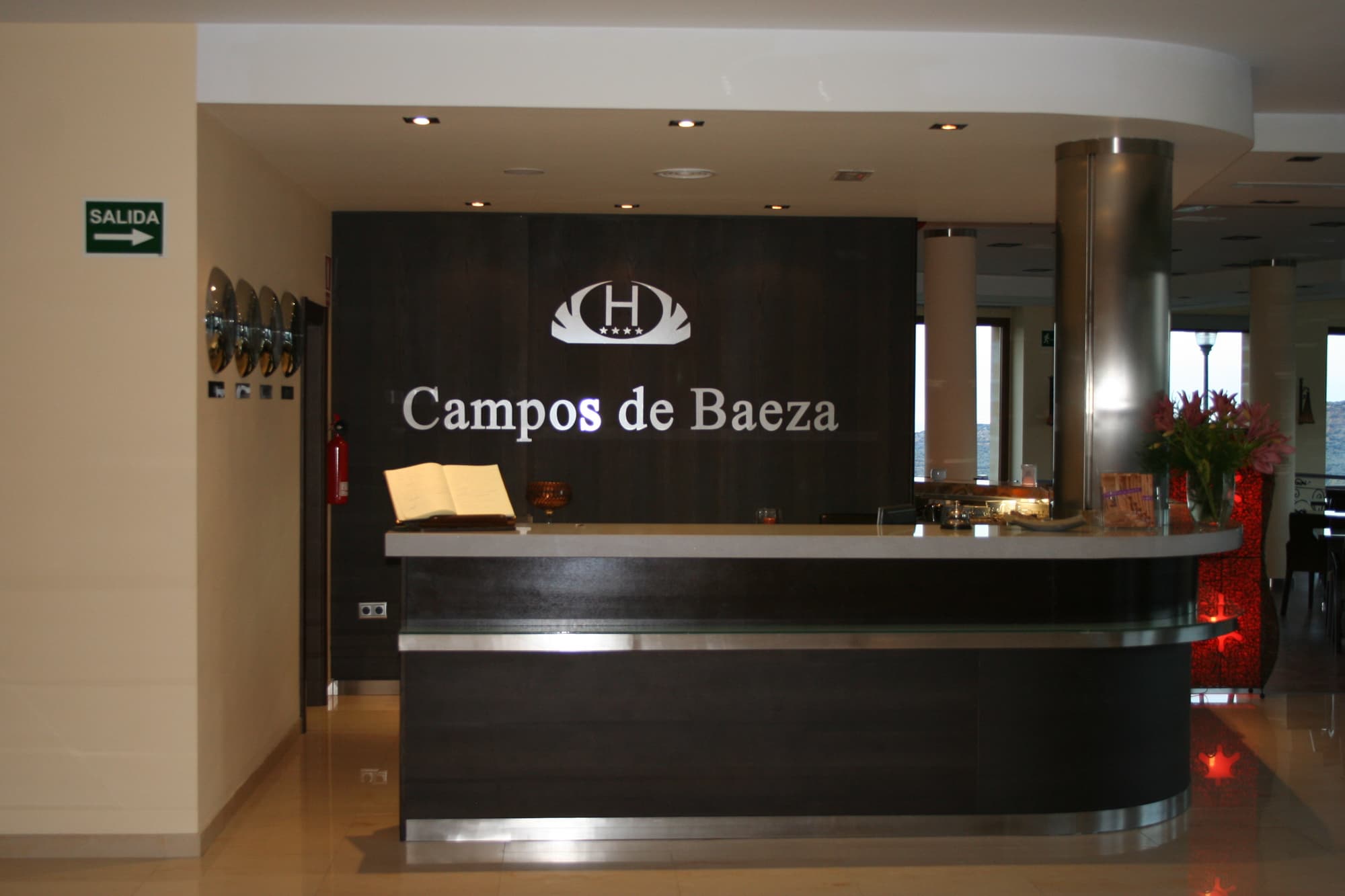Campos de Baeza, Lobby