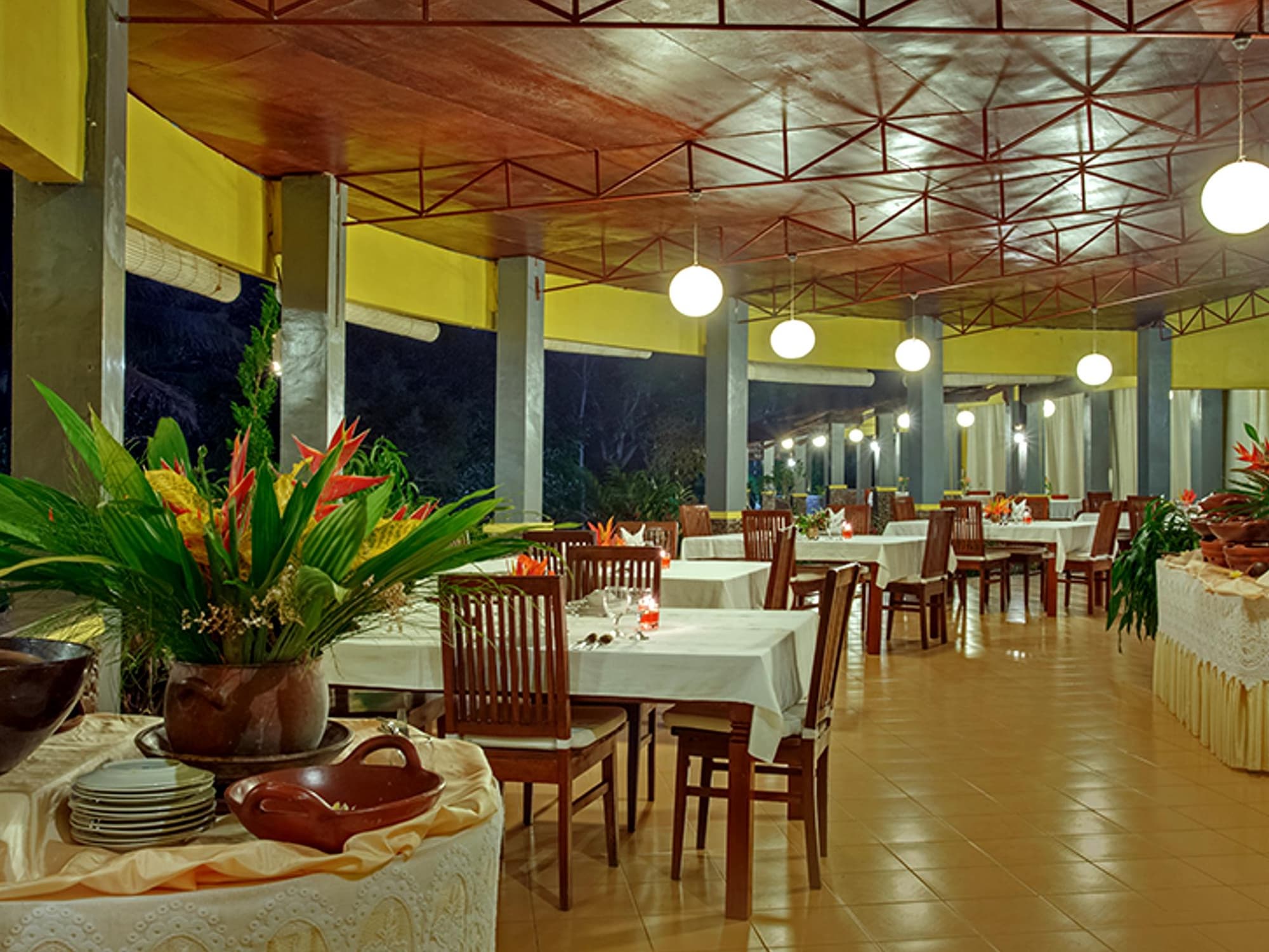 Margo Utomo Agro Resort, Restaurant