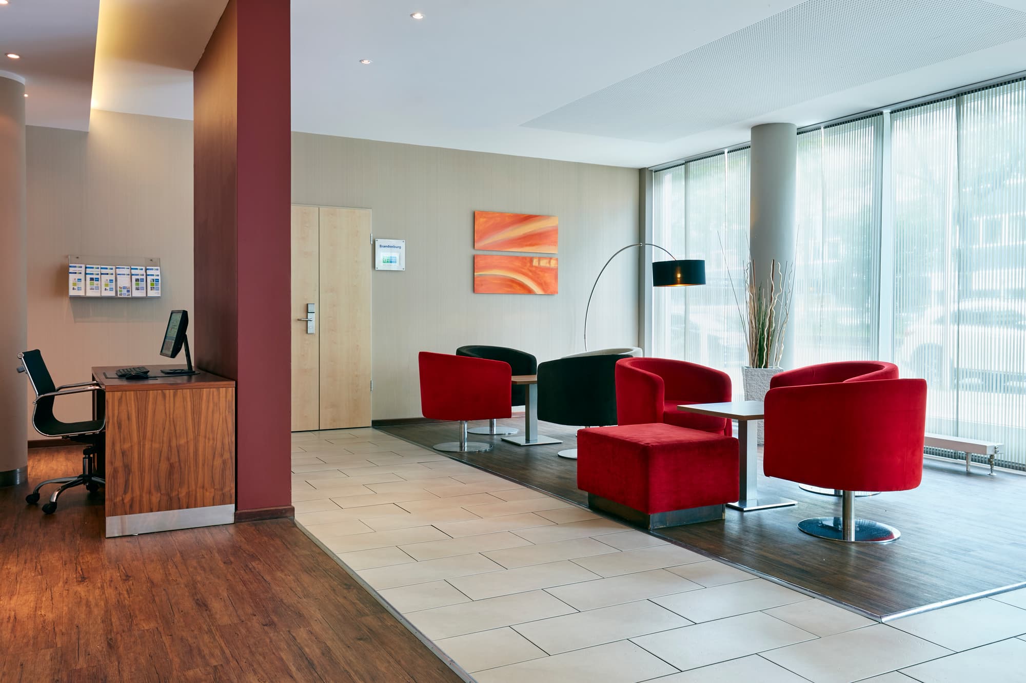 Premier Inn Berlin City Centre, Lobby