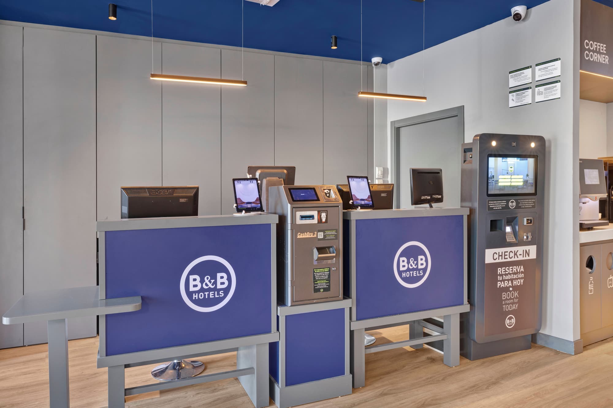 B&B HOTEL Girona 2